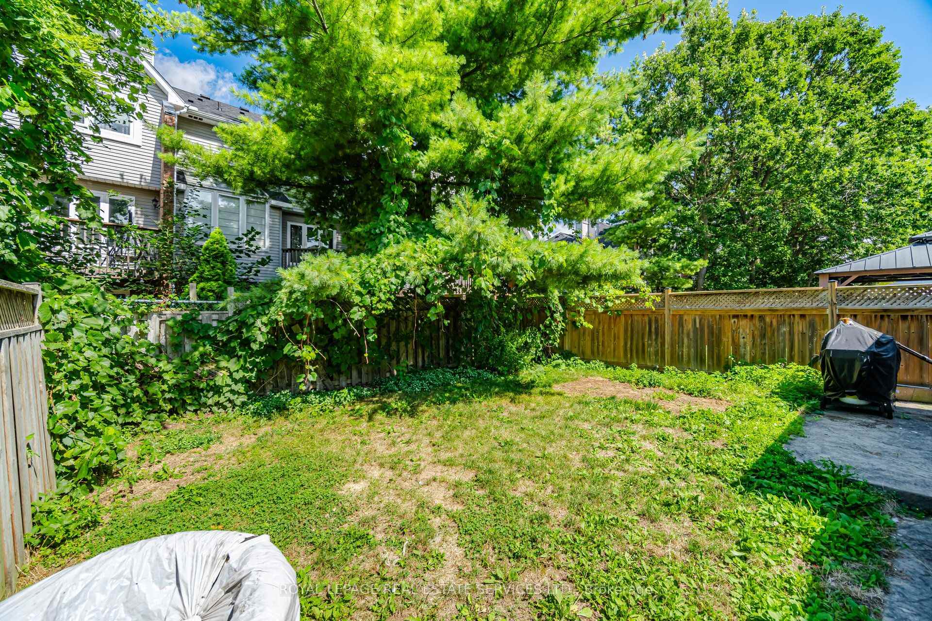 Photo 45 of 28 Wheatland Drive, Cambridge, Christopher-Champlain — HOMEH