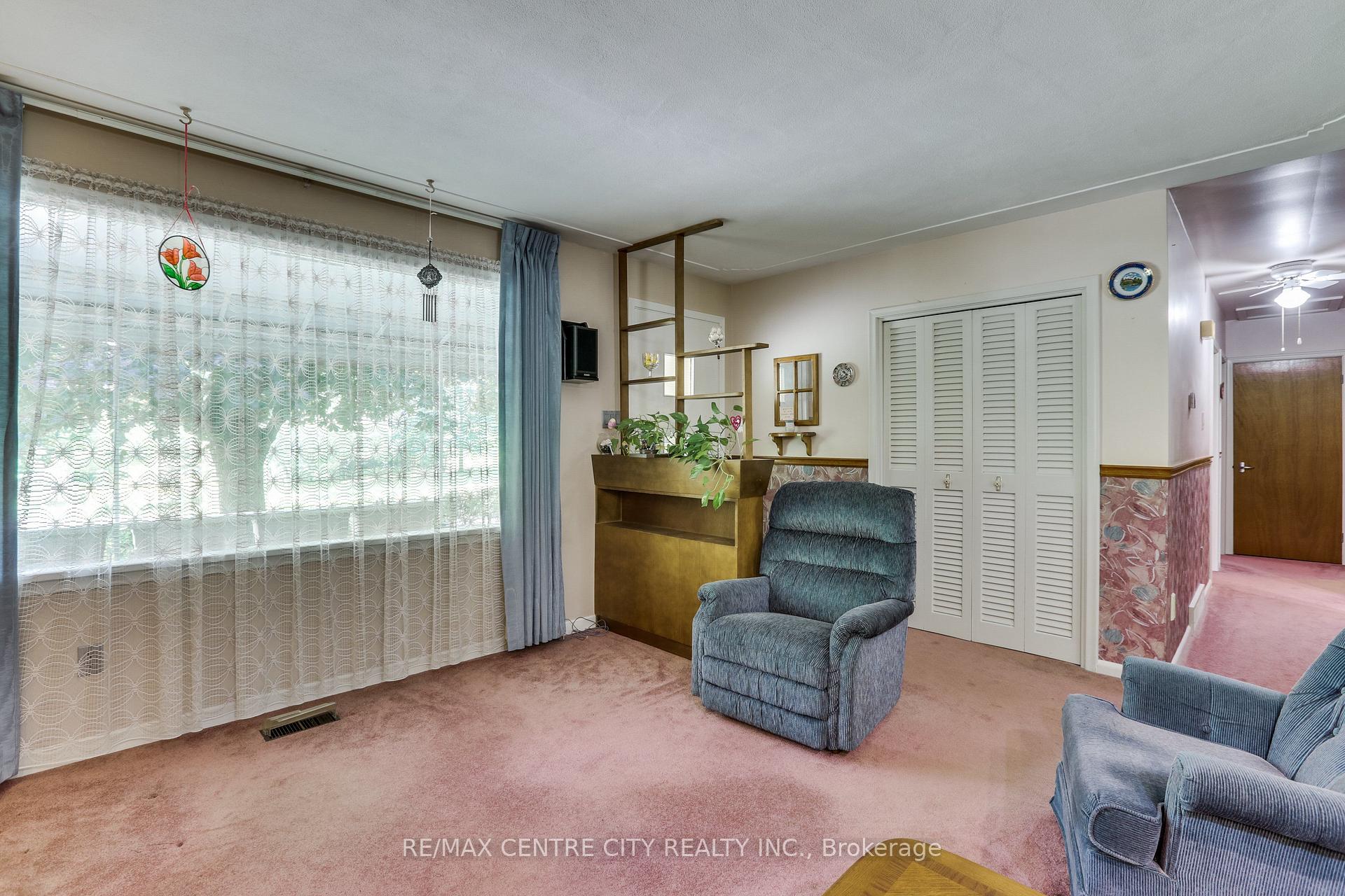 Photo 7 of 223 Halls Mill Road, London, South B — HOMEH