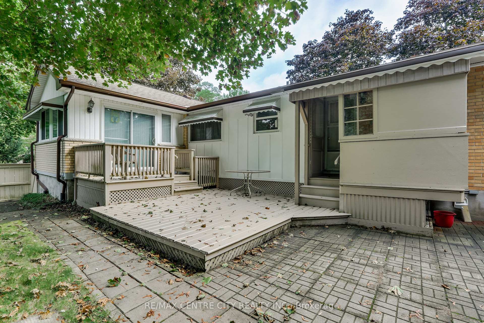 Photo 44 of 223 Halls Mill Road, London, South B — HOMEH