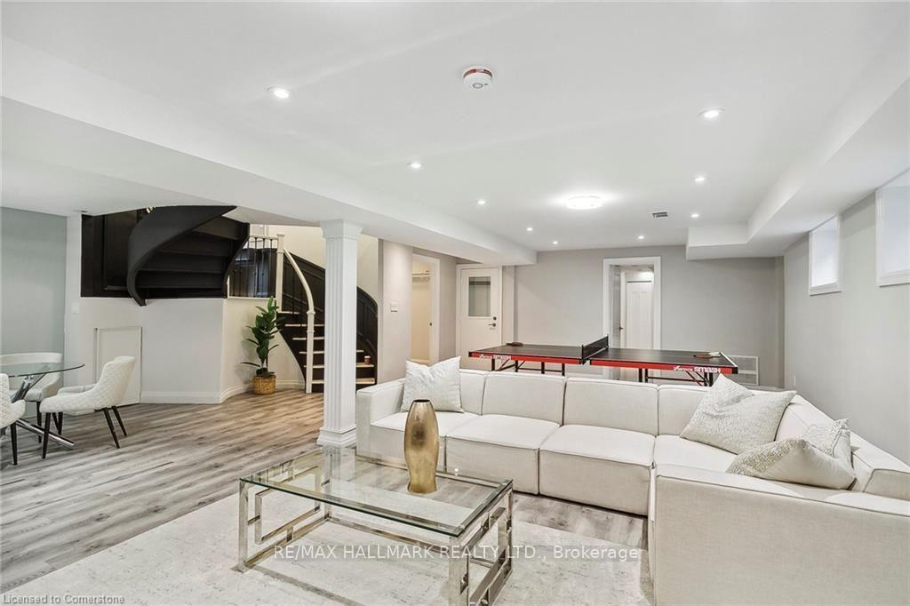 Photo 4 of 34 Jerseyville Road E, Hamilton, Ancaster — HOMEH