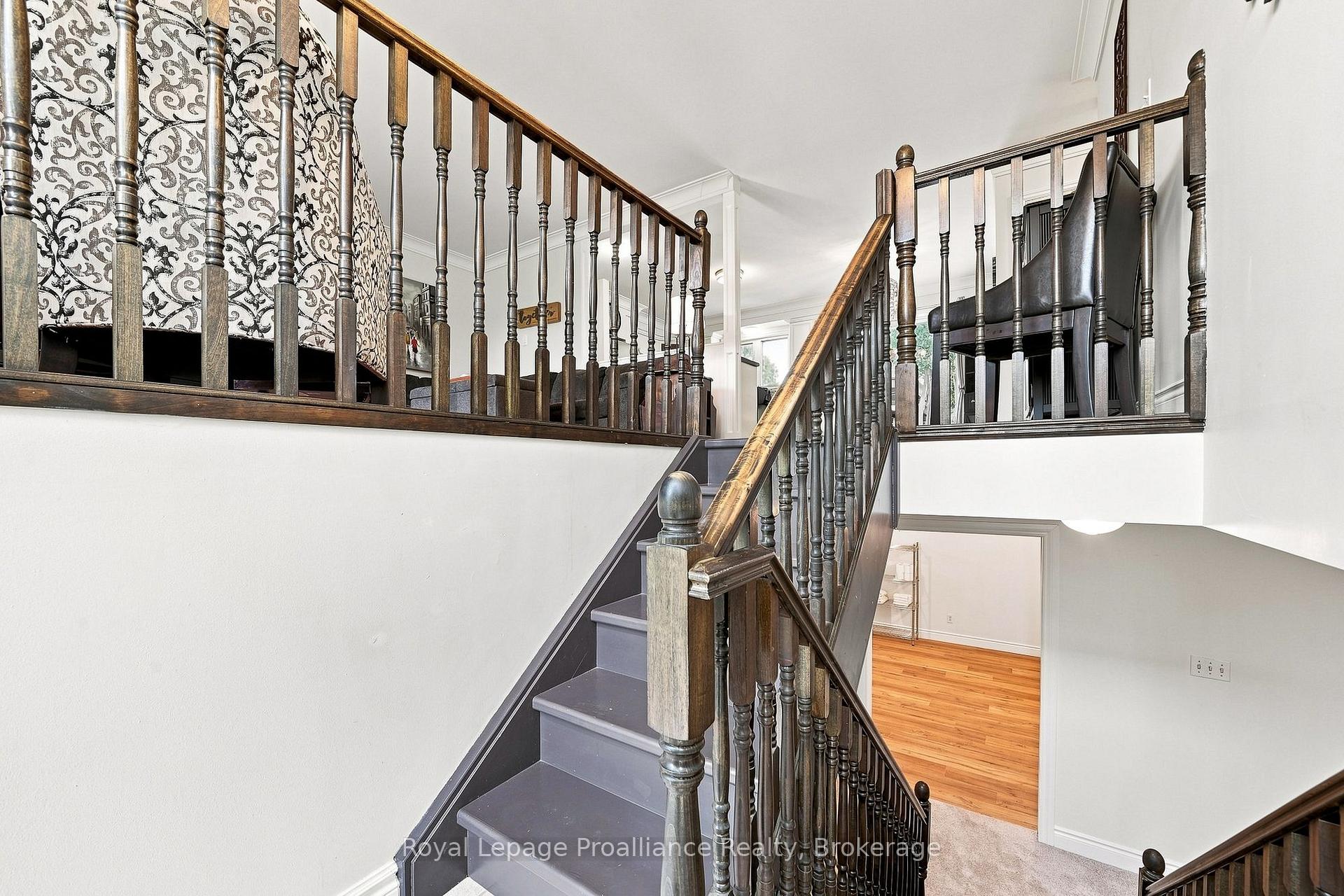 Photo 3 of 131 Ashley Street, Belleville, Thurlow Ward — HOMEH