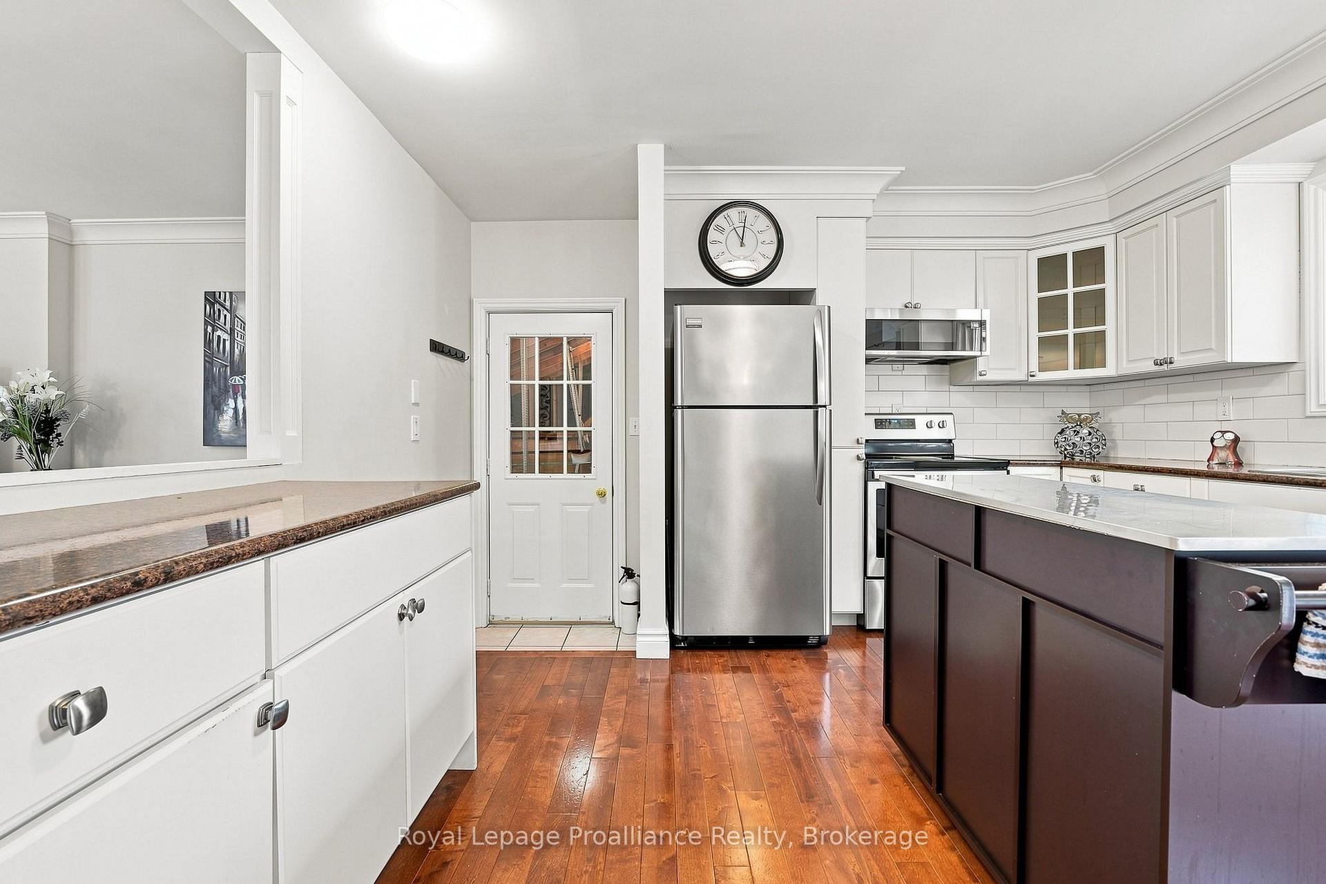 Photo 17 of 131 Ashley Street, Belleville, Thurlow Ward — HOMEH
