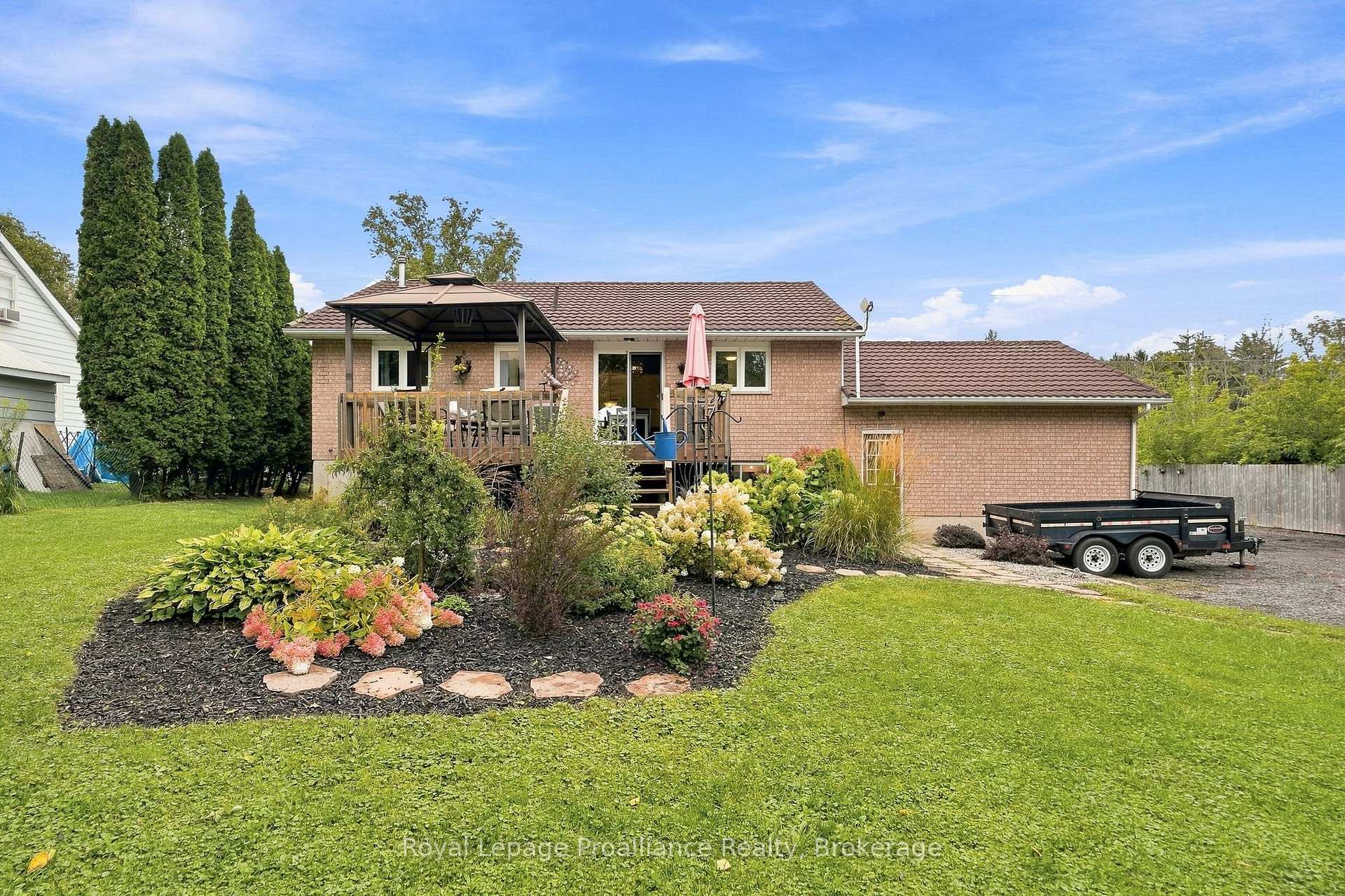 Photo 35 of 131 Ashley Street, Belleville, Thurlow Ward — HOMEH