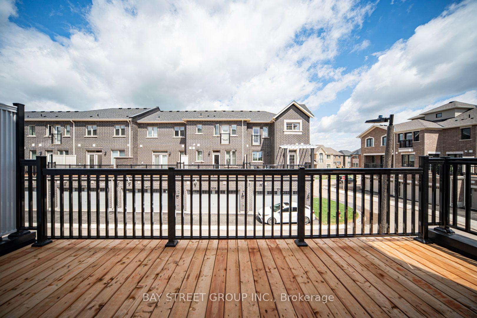 Photo 2 of 1403 William Halton Parkway, Oakville, Northwest — HOMEH