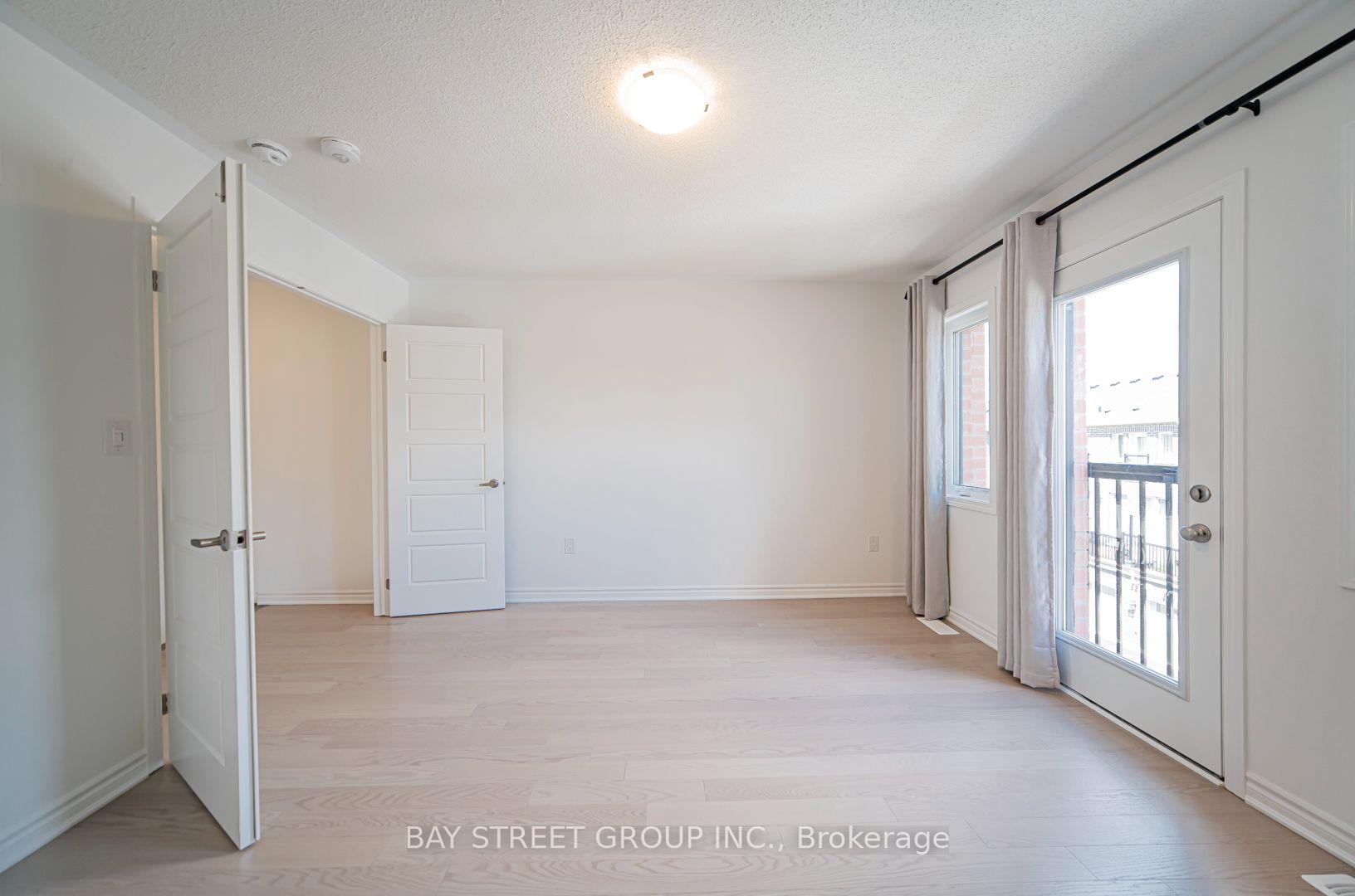 Photo 22 of 1403 William Halton Parkway, Oakville, Northwest — HOMEH