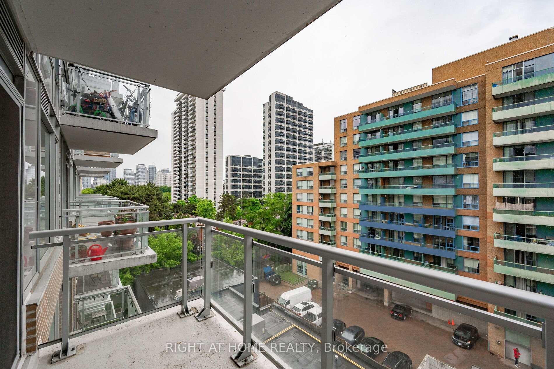 Photo 20 of Unit 603, 68 Merton Street, Toronto, Mount Pleasant West — HOMEH