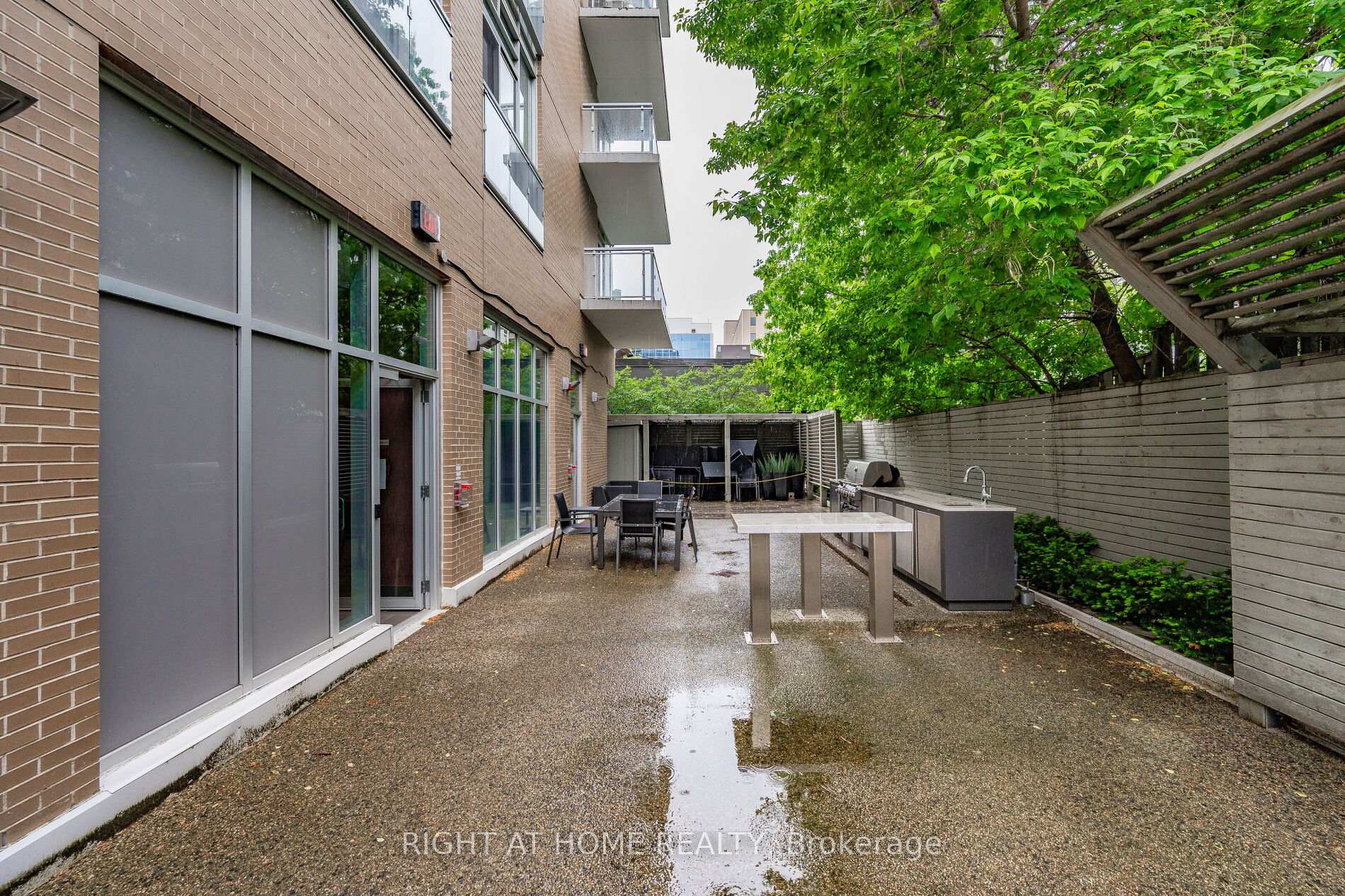 Photo 29 of Unit 603, 68 Merton Street, Toronto, Mount Pleasant West — HOMEH