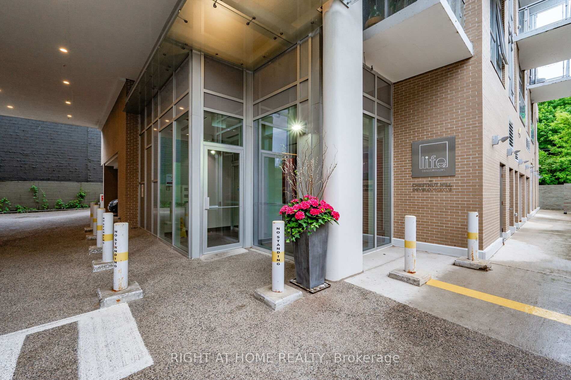 Photo 31 of Unit 603, 68 Merton Street, Toronto, Mount Pleasant West — HOMEH