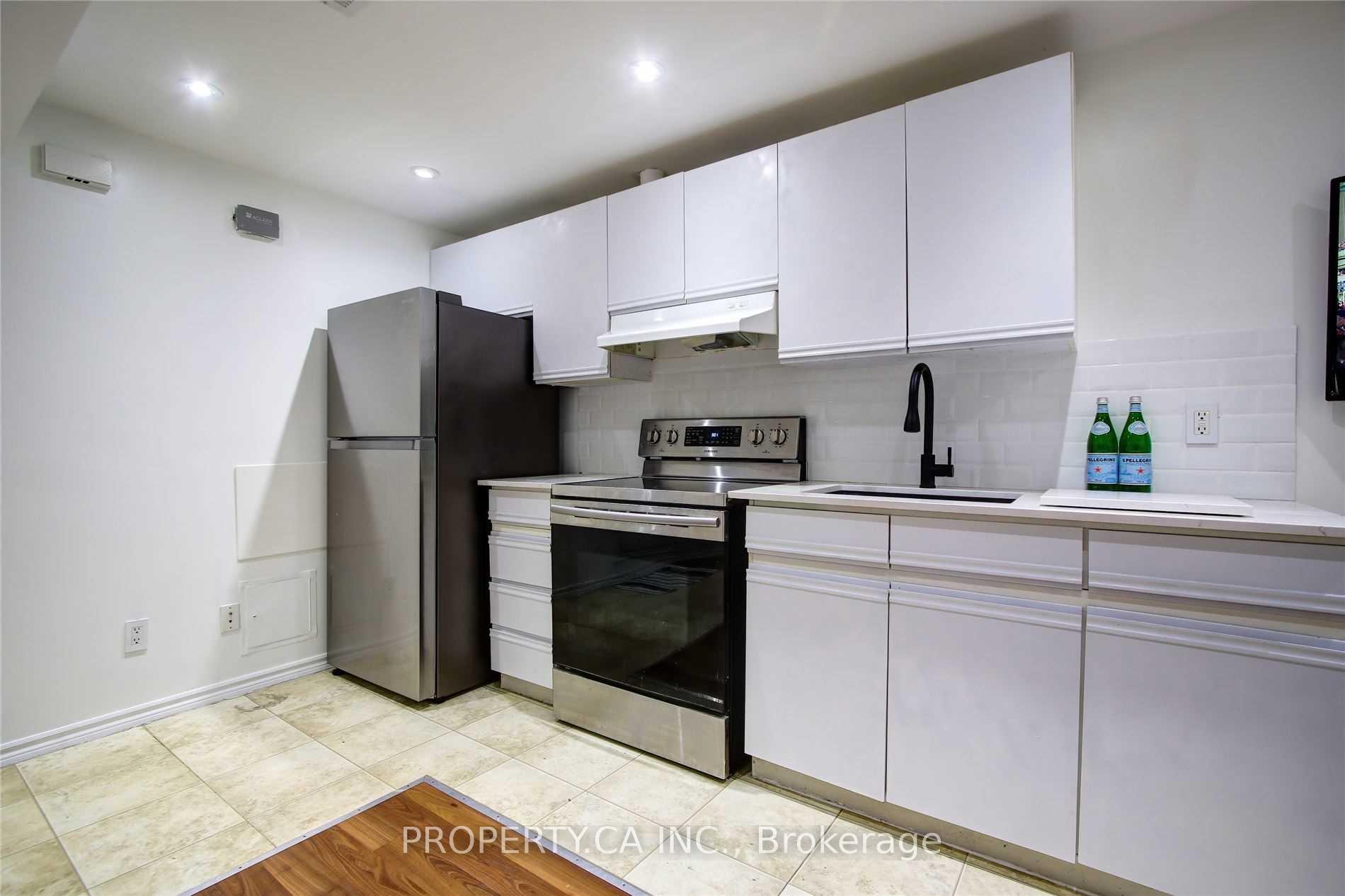 Photo 7 of Unit Lower, 1012 Ossington Avenue, Toronto, Dovercourt-Wallace Emerson-Junction — HOMEH