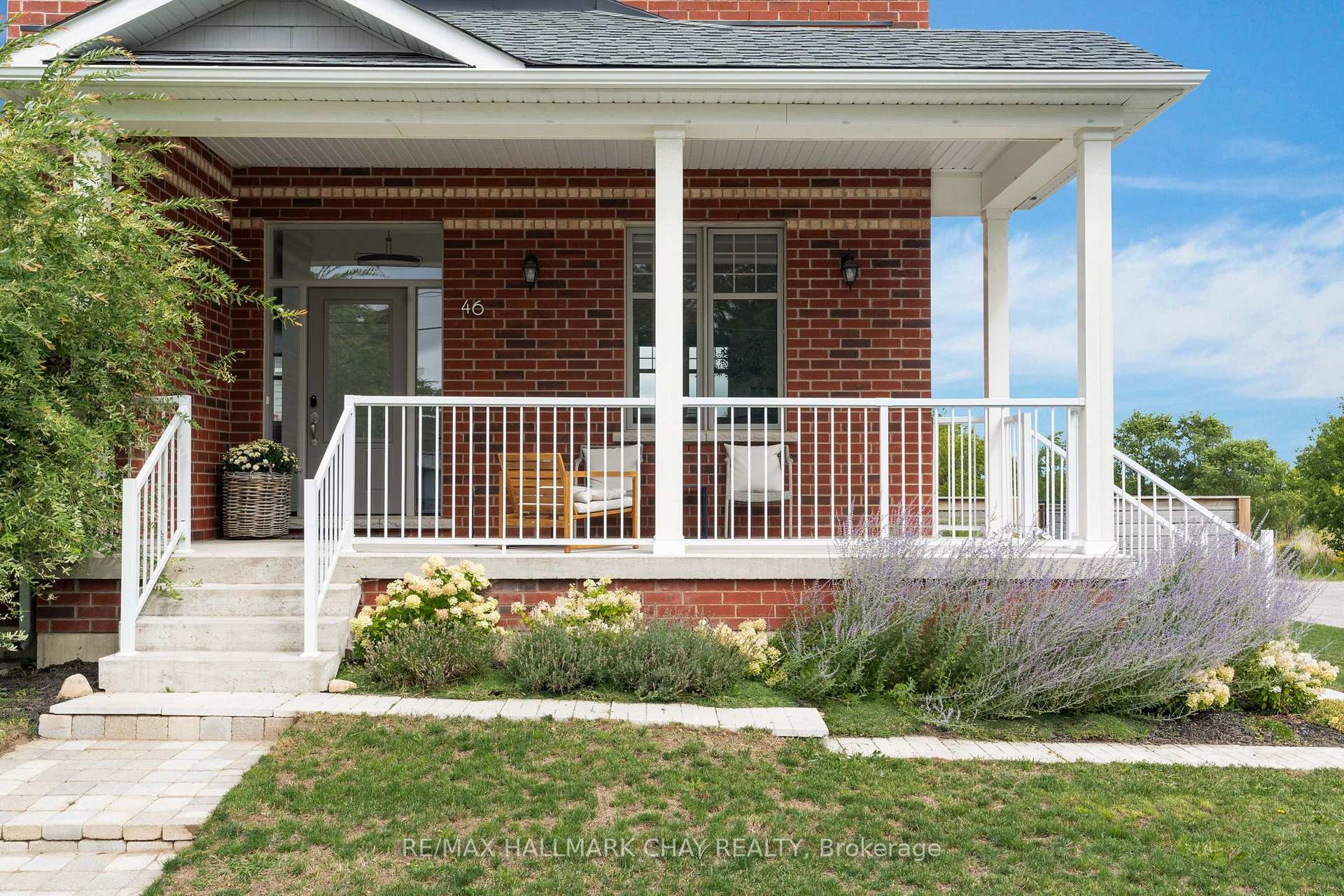 Photo 3 of 46 Francis Street E, Clearview, Creemore — HOMEH