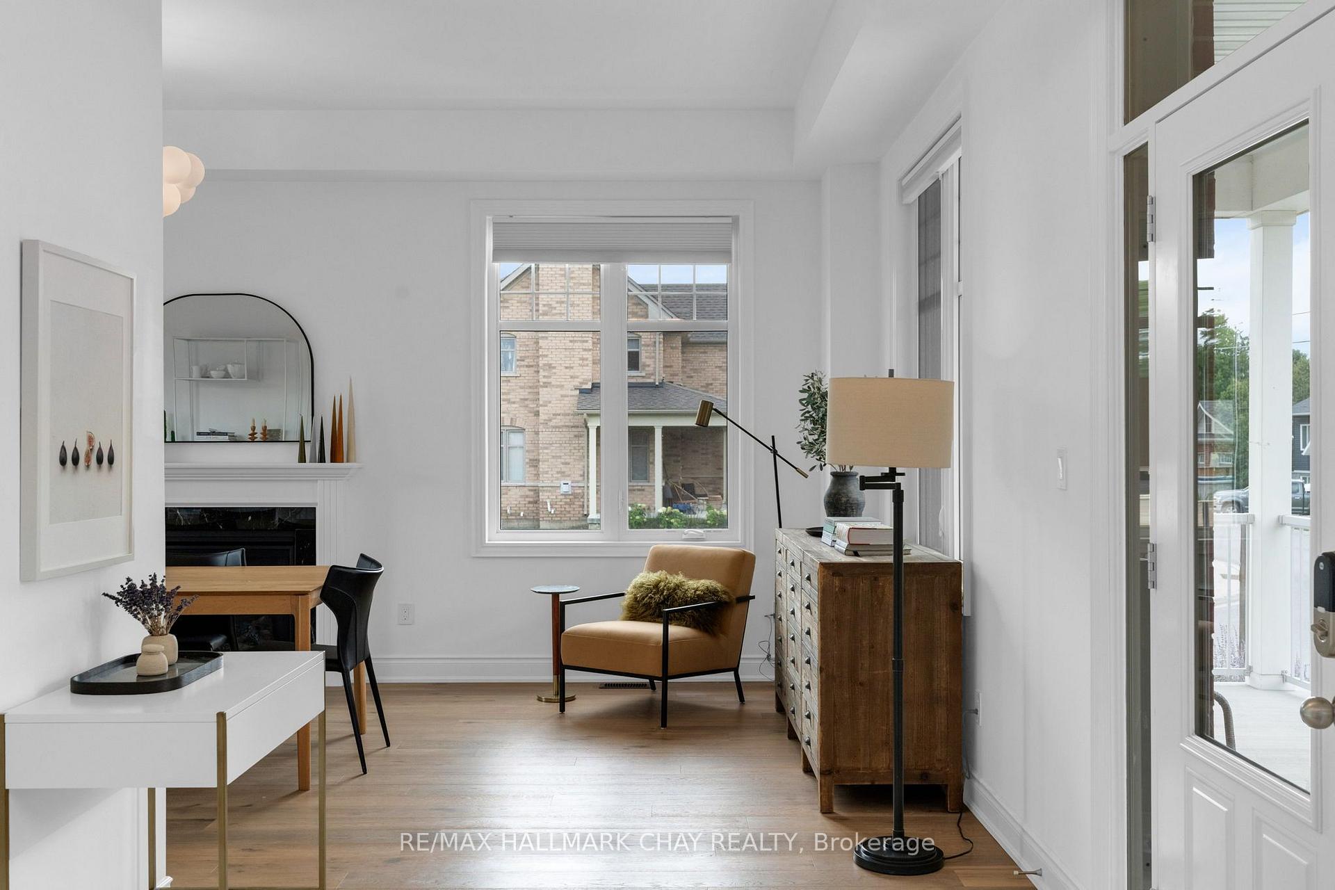 Photo 5 of 46 Francis Street E, Clearview, Creemore — HOMEH