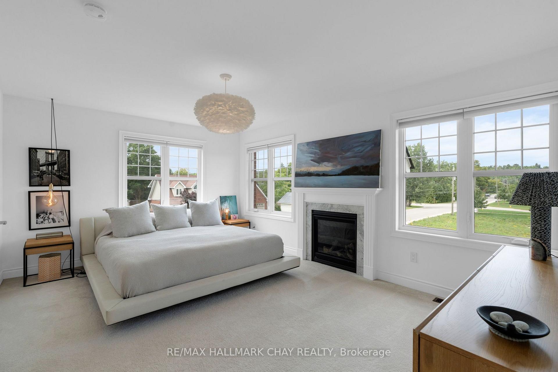 Photo 21 of 46 Francis Street E, Clearview, Creemore — HOMEH
