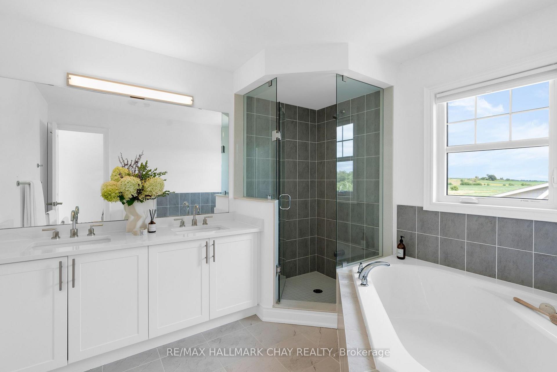 Photo 23 of 46 Francis Street E, Clearview, Creemore — HOMEH
