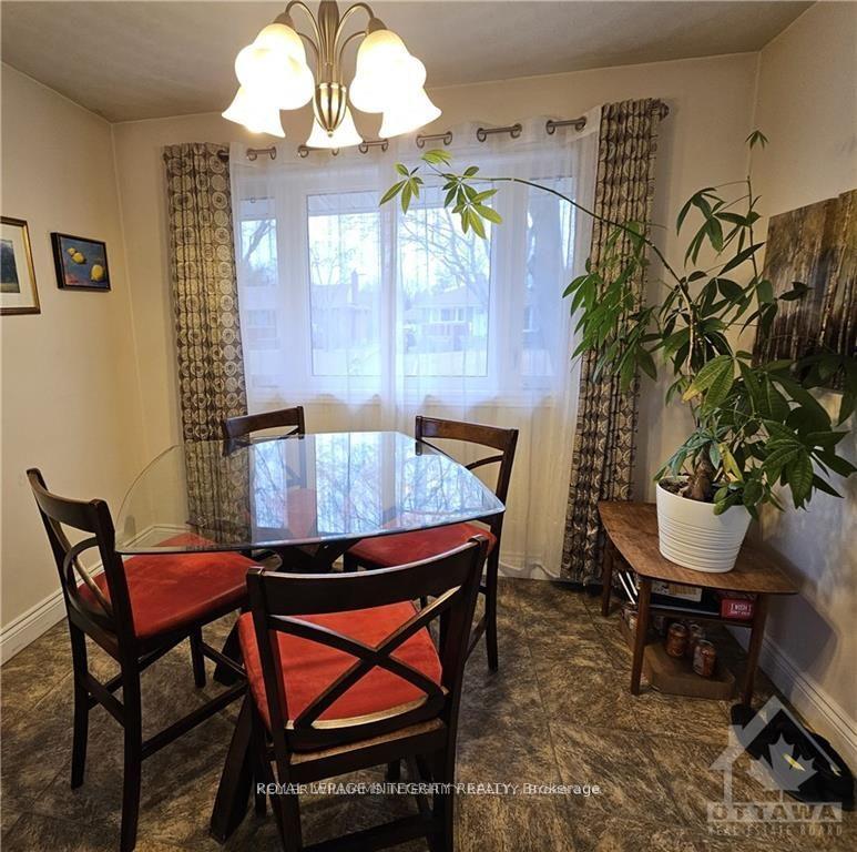Photo 15 of 2150 Lemay Crescent, Ottawa, Elmvale Acres/Urbandale — HOMEH