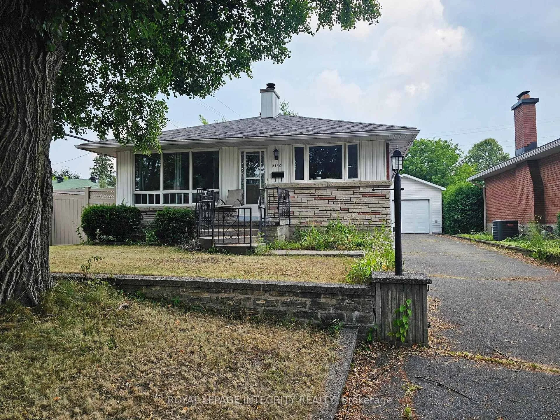 Photo 2 of 2150 Lemay Crescent, Ottawa, Elmvale Acres/Urbandale — HOMEH