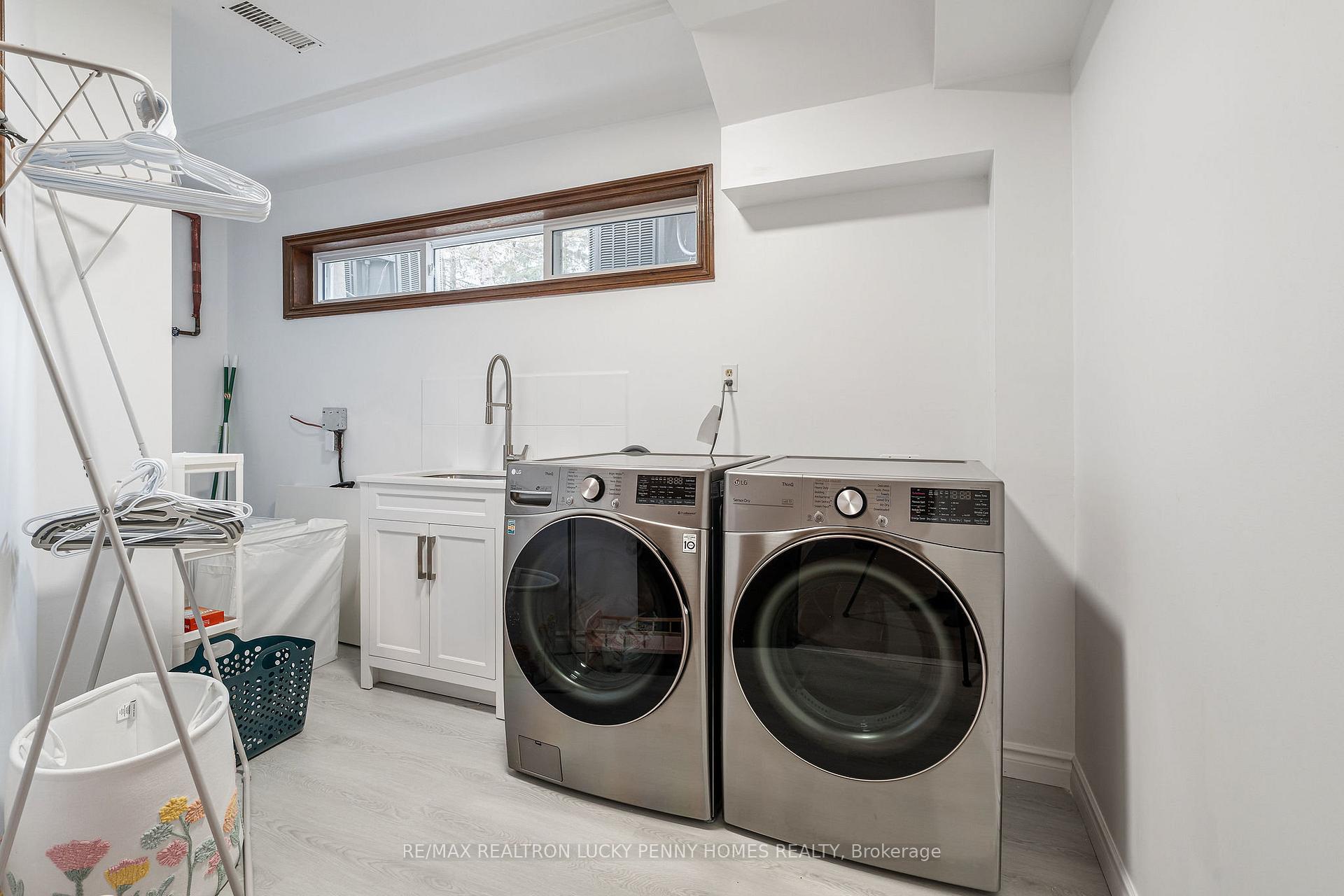 Photo 43 of 35 Cachet Parkway, Markham, Devil's Elbow — HOMEH