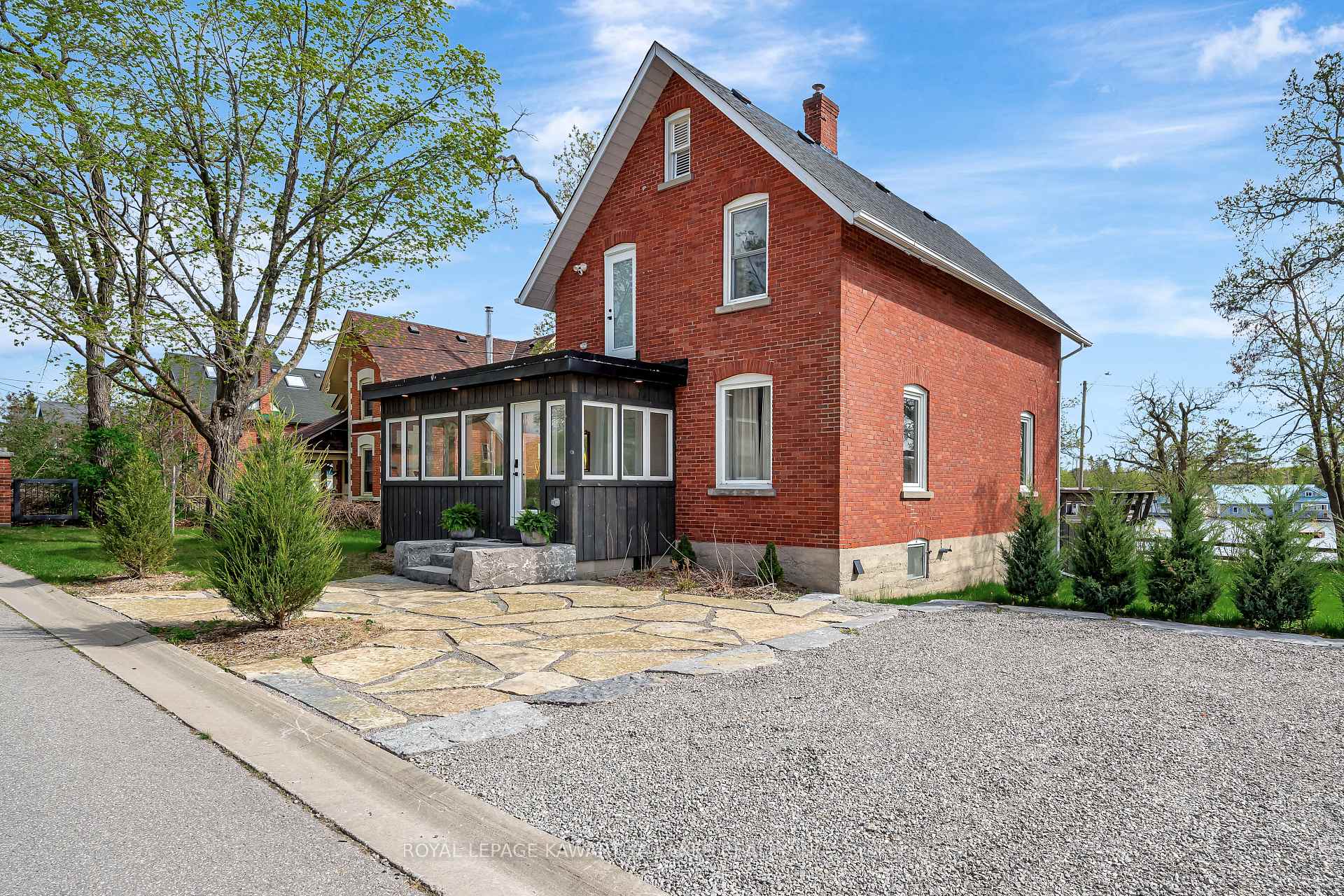 Photo of 45 Oak Street