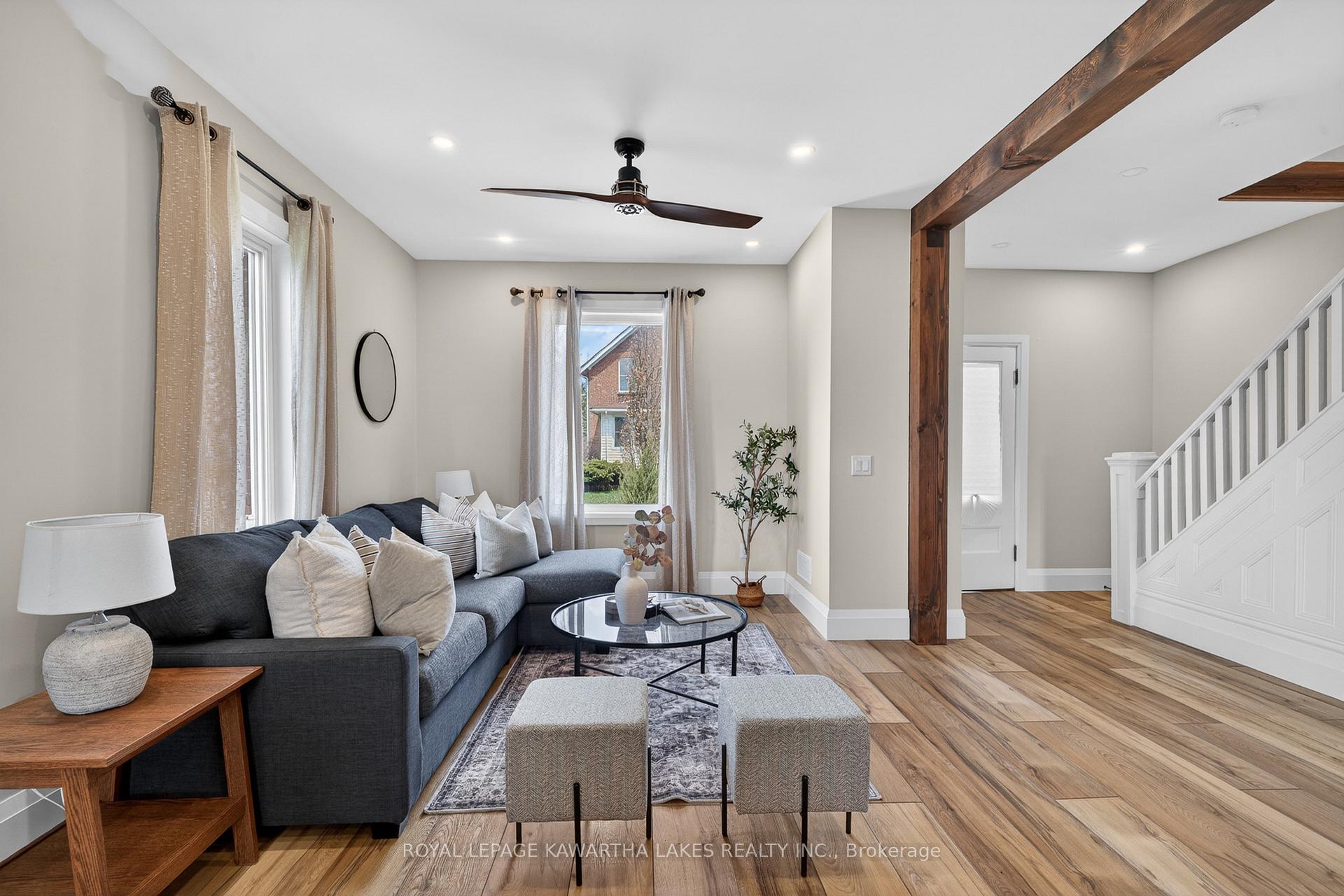 Photo 5 of 45 Oak Street, Kawartha Lakes, Fenelon Falls — HOMEH