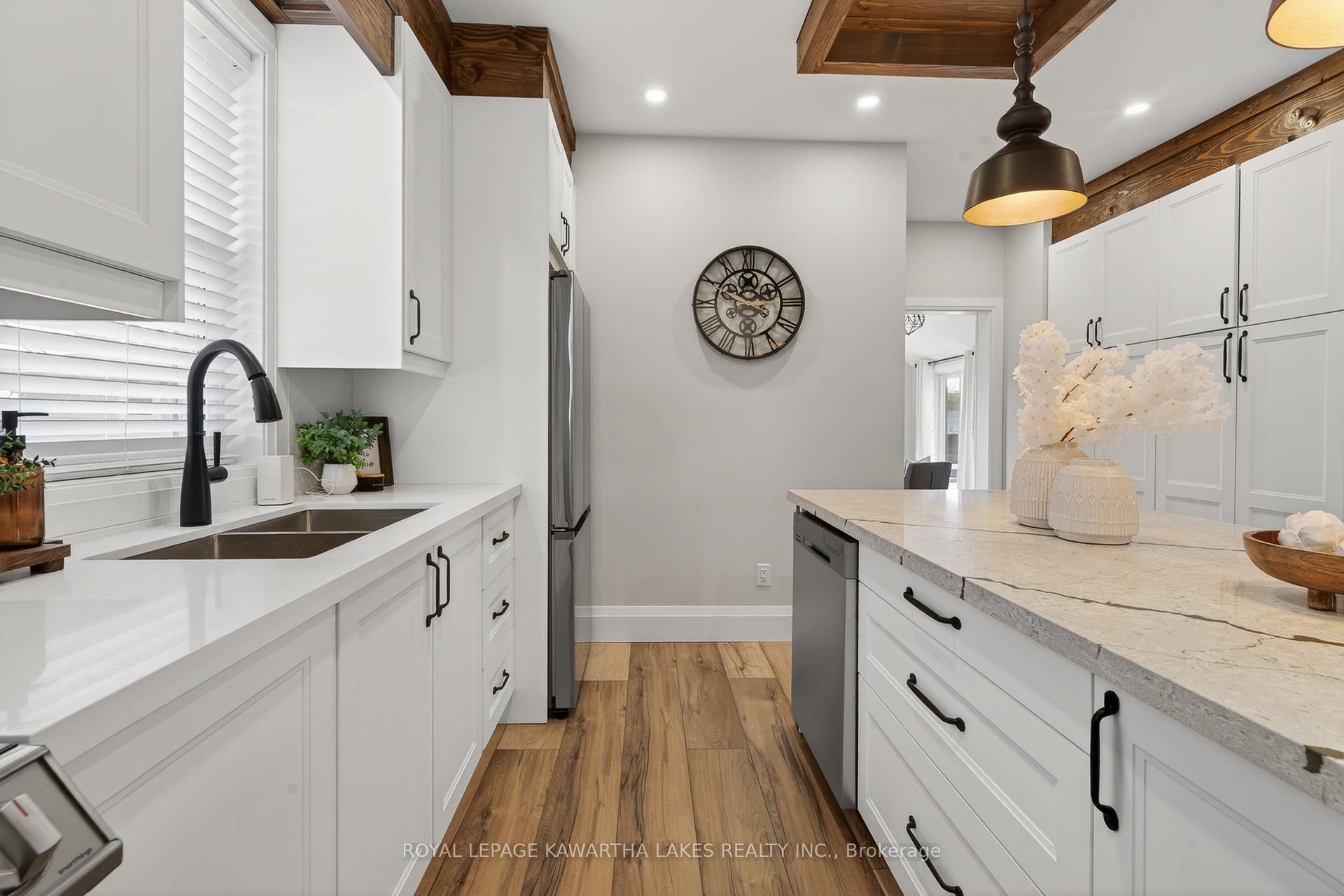 Photo 9 of 45 Oak Street, Kawartha Lakes, Fenelon Falls — HOMEH