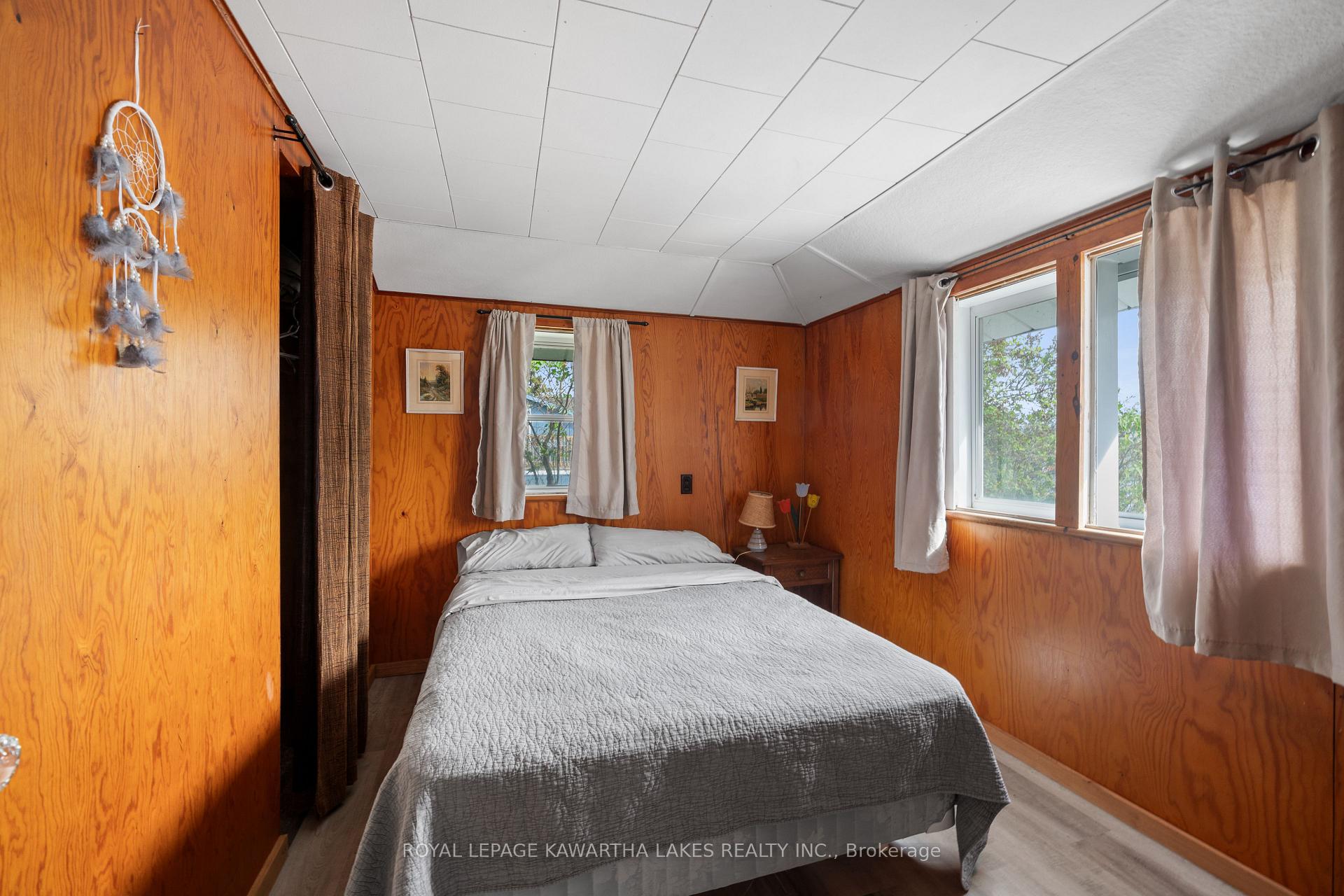 Photo 23 of 45 Oak Street, Kawartha Lakes, Fenelon Falls — HOMEH