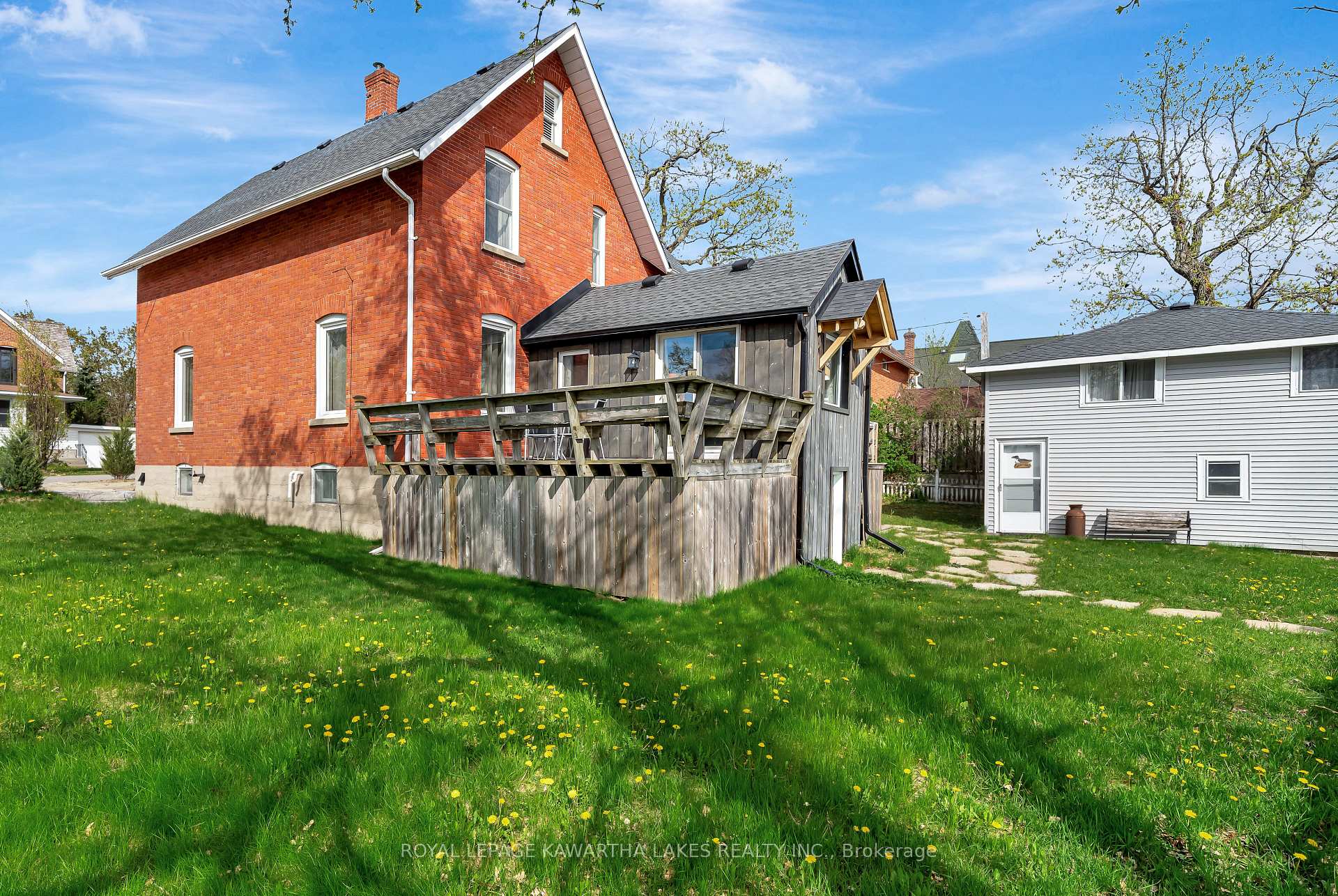 Photo 29 of 45 Oak Street, Kawartha Lakes, Fenelon Falls — HOMEH