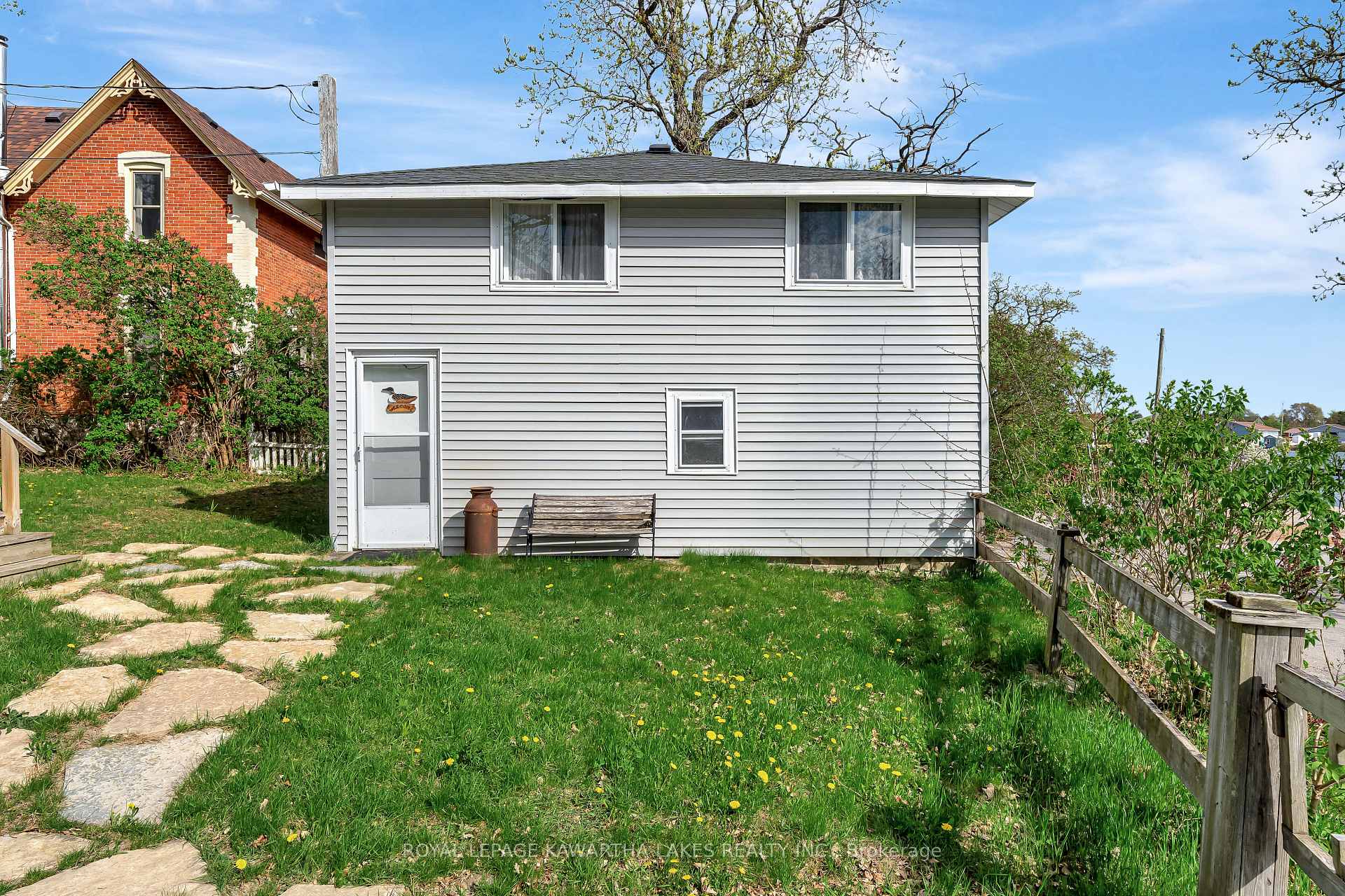 Photo 31 of 45 Oak Street, Kawartha Lakes, Fenelon Falls — HOMEH