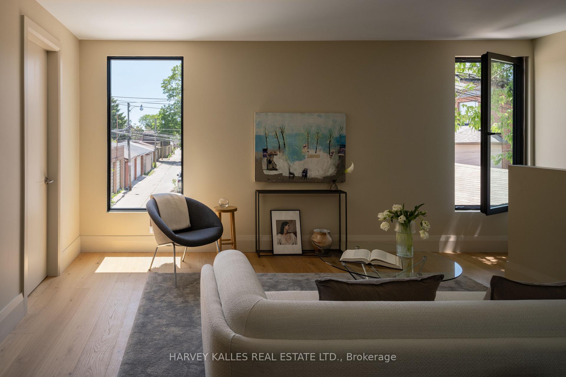 Photo 4 of Unit D, 157 Hallam Street, Toronto, Dovercourt-Wallace Emerson-Junction — HOMEH