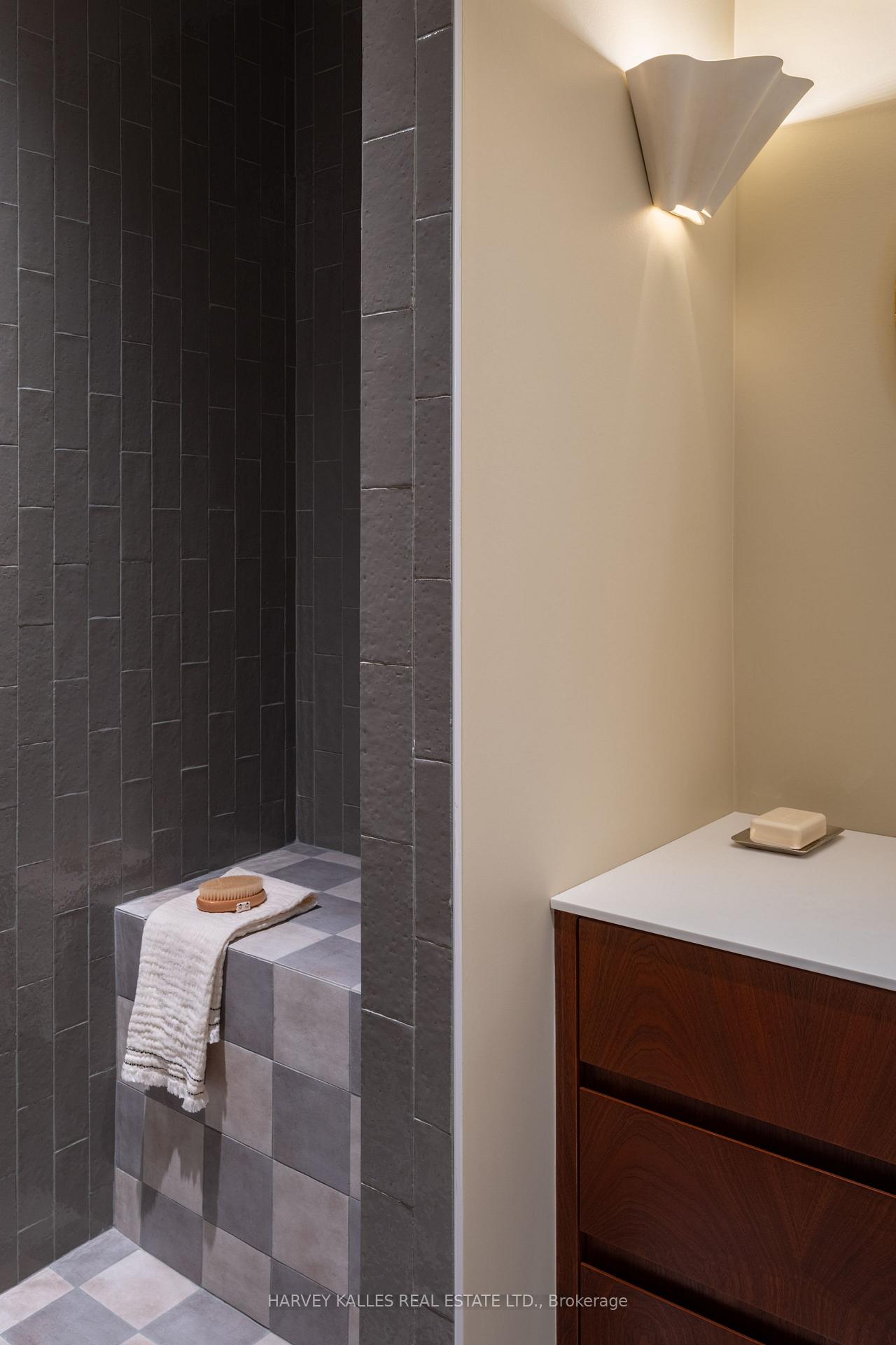 Photo 10 of Unit D, 157 Hallam Street, Toronto, Dovercourt-Wallace Emerson-Junction — HOMEH