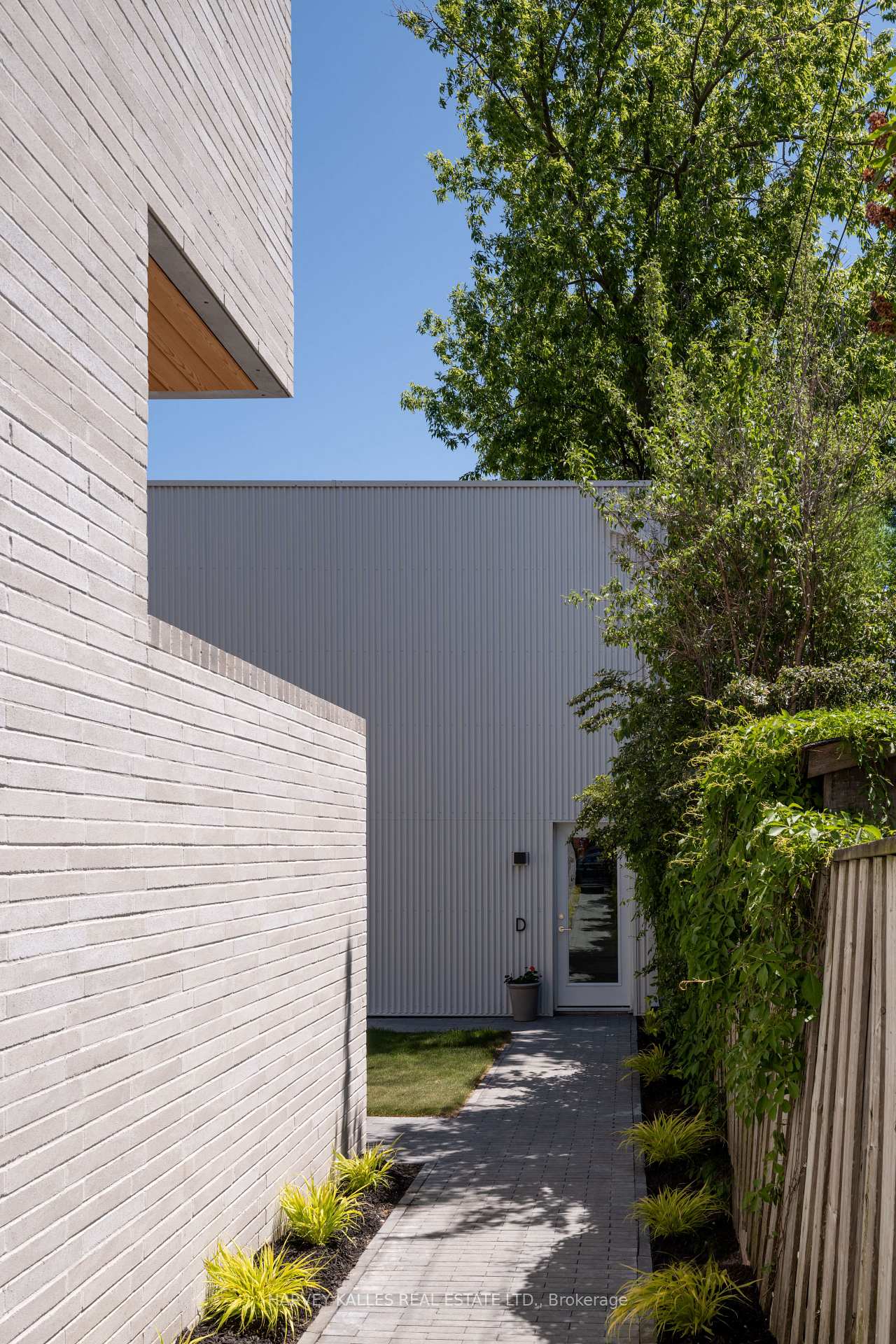 Photo 14 of Unit D, 157 Hallam Street, Toronto, Dovercourt-Wallace Emerson-Junction — HOMEH