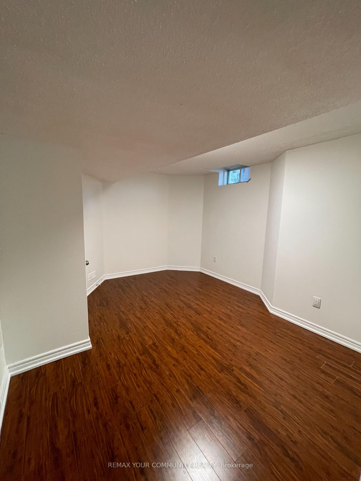 Photo 14 of Unit Basment, 193 Kale Crescent, Vaughan, Maple — HOMEH