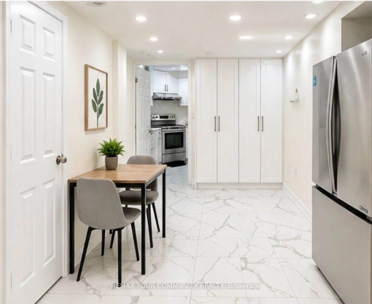 Photo 4 of Unit Basment, 193 Kale Crescent, Vaughan, Maple — HOMEH