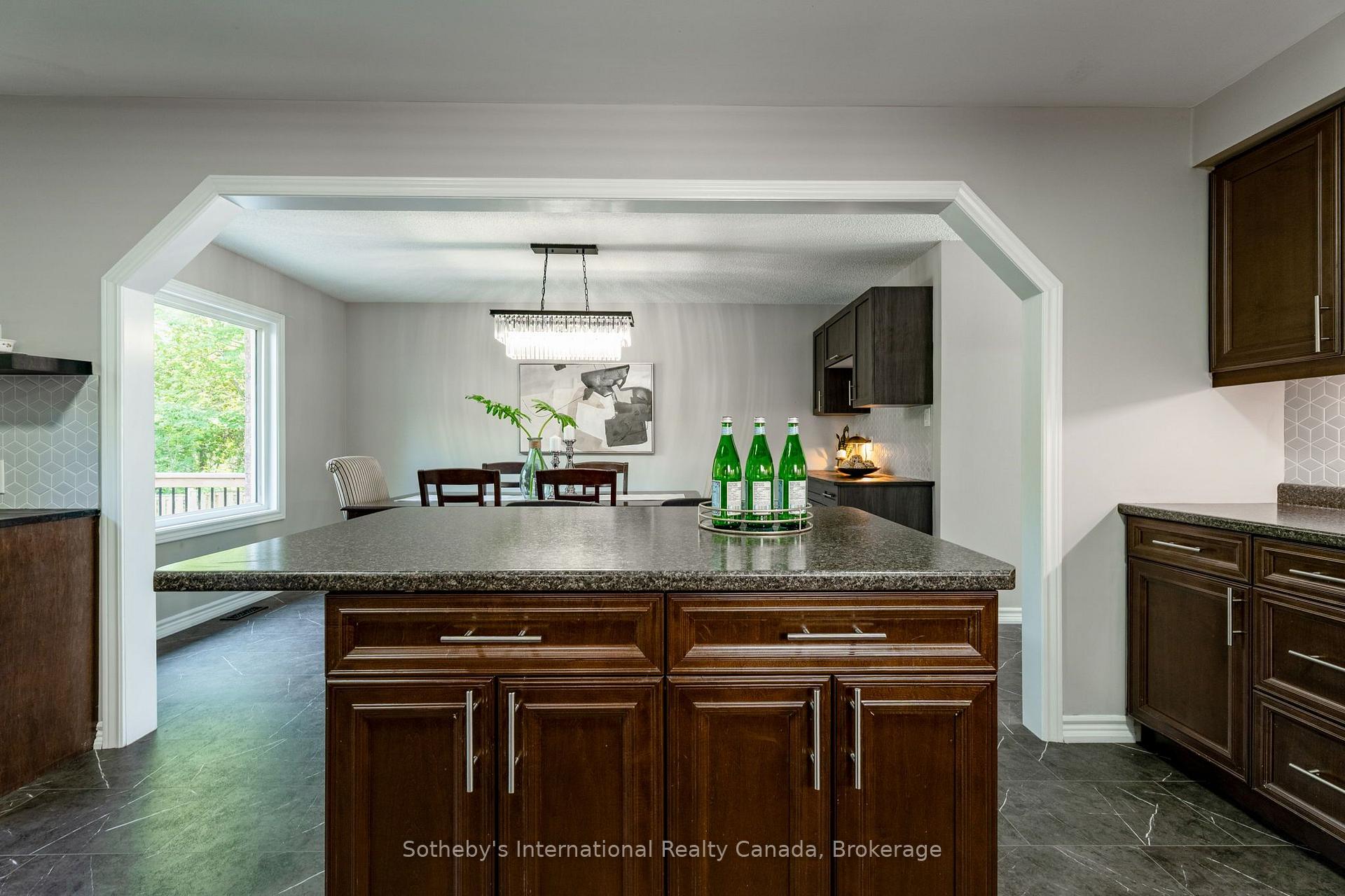 Photo 13 of 53 Royal Beech Drive, Wasaga Beach — HOMEH
