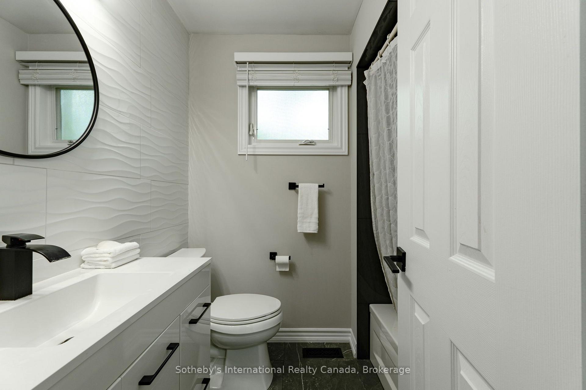 Photo 19 of 53 Royal Beech Drive, Wasaga Beach — HOMEH