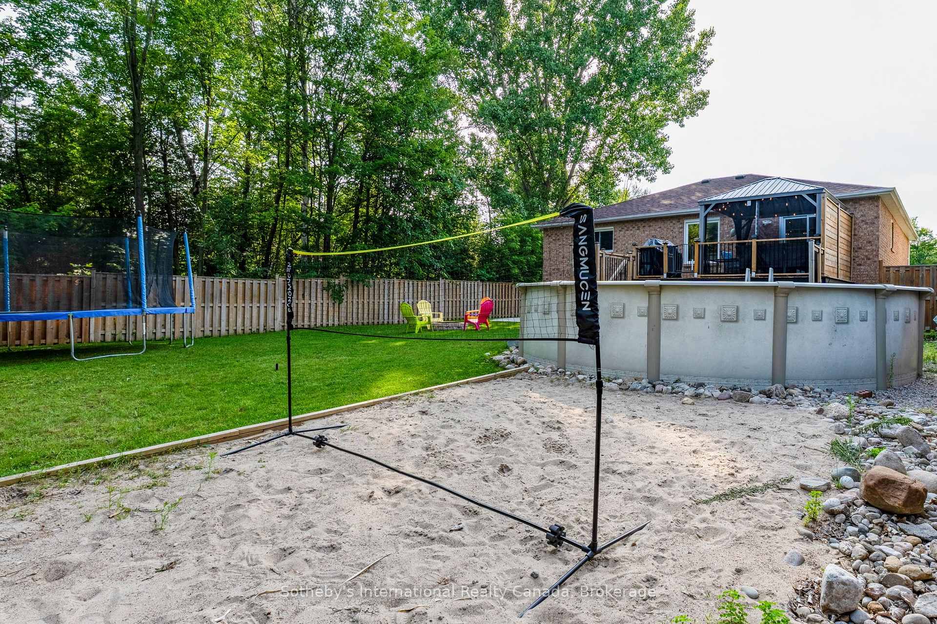 Photo 38 of 53 Royal Beech Drive, Wasaga Beach — HOMEH