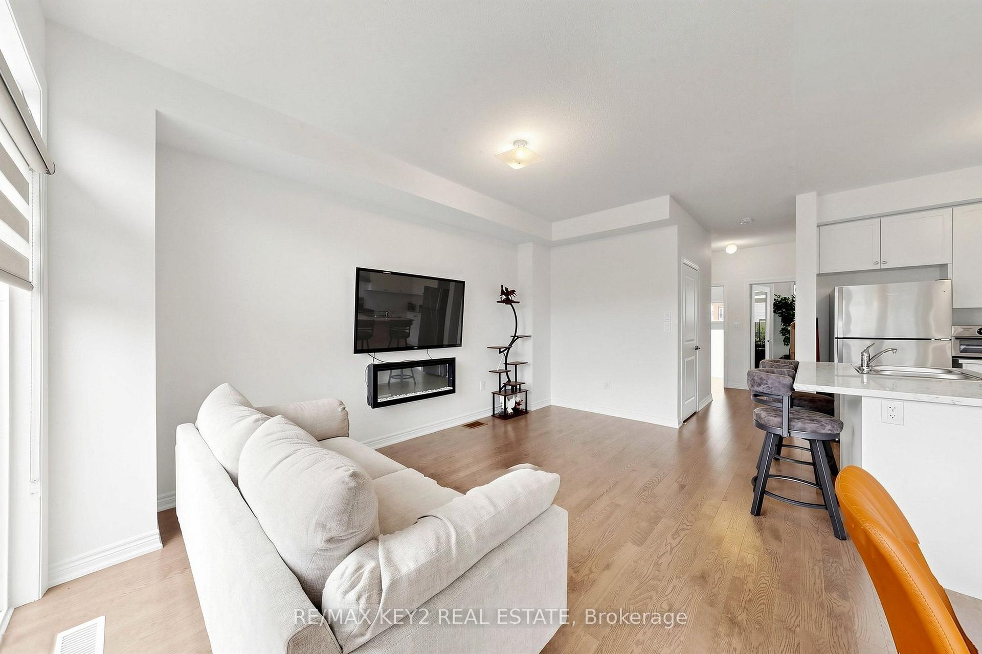 Photo 7 of 2955 Starlight Drive, Pickering, Rural Pickering — HOMEH