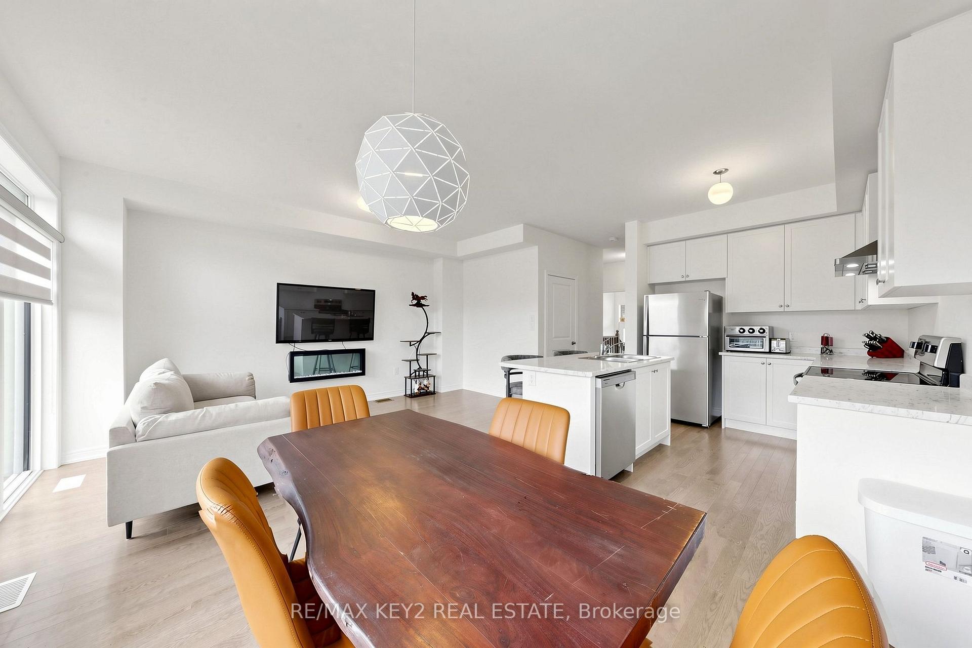 Photo 18 of 2955 Starlight Drive, Pickering, Rural Pickering — HOMEH