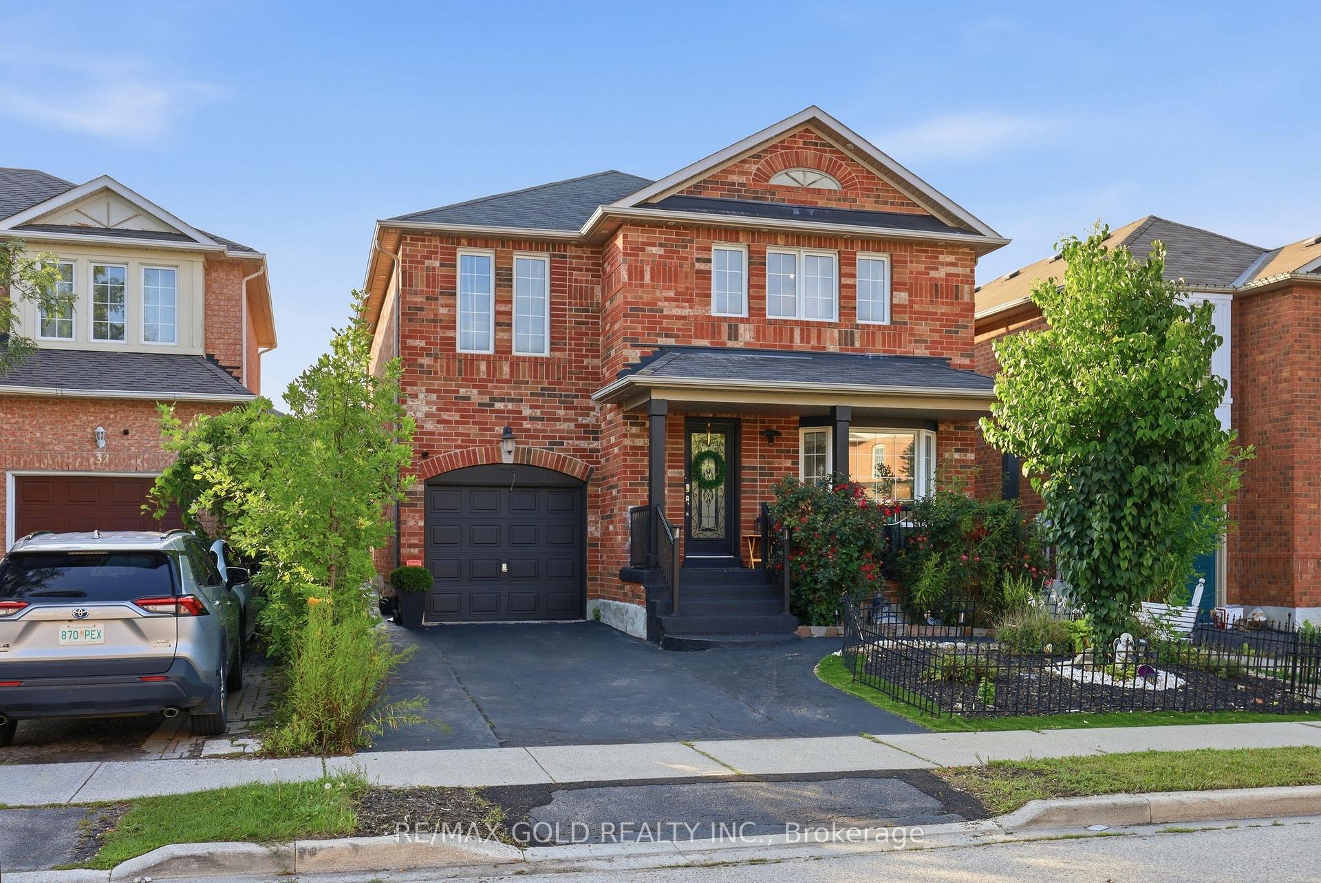 Photo 7 of 30 Schooner Drive, Brampton, Fletcher's Meadow — HOMEH