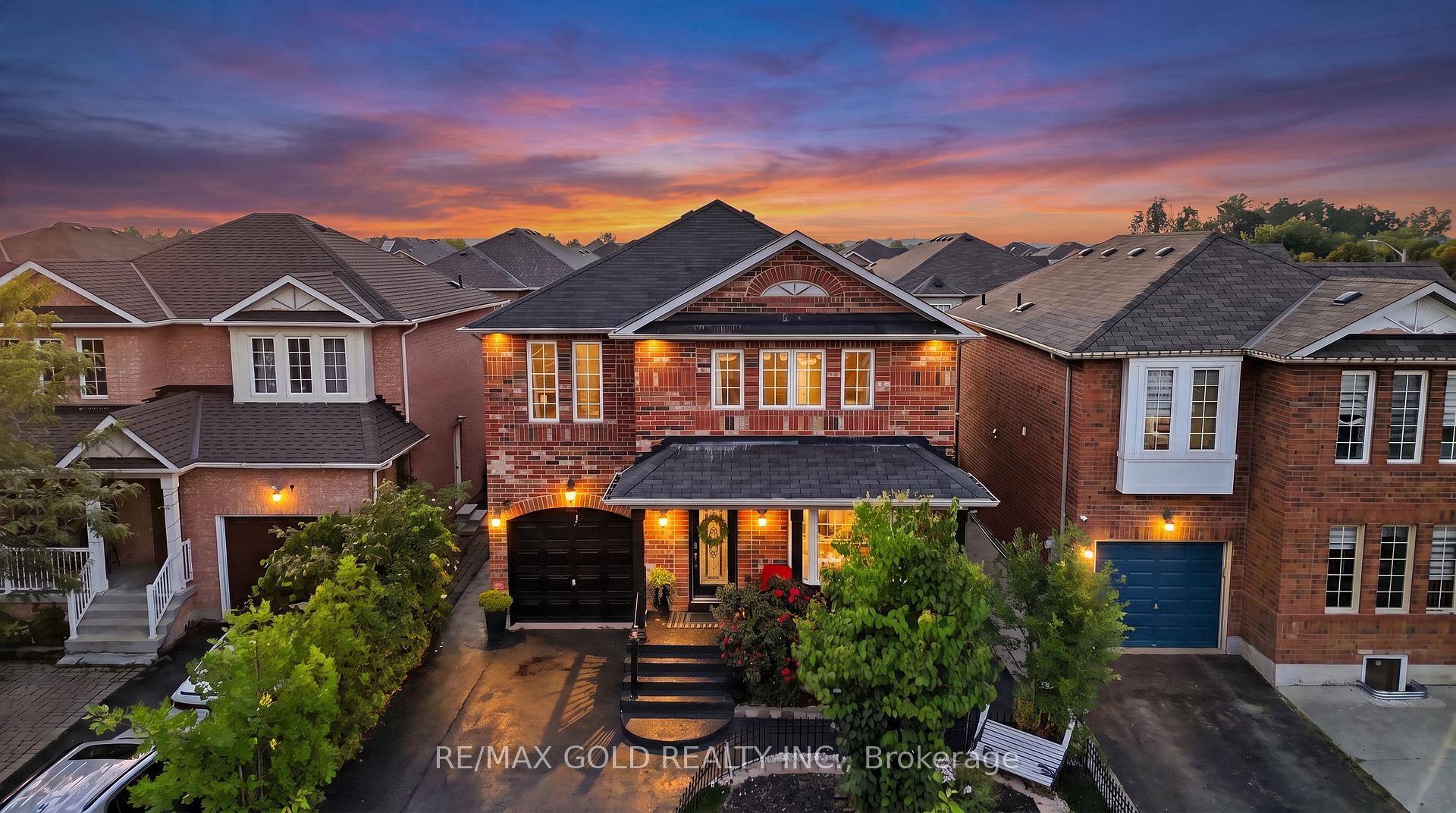 Photo 1 of 30 Schooner Drive, Brampton, Fletcher's Meadow — HOMEH