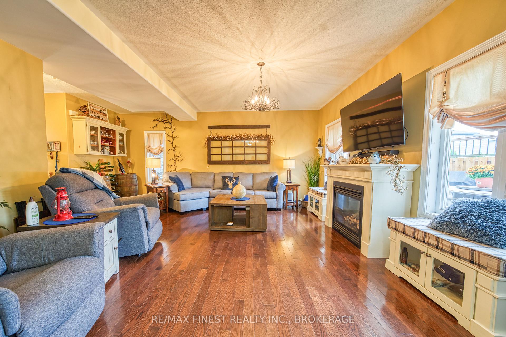 Photo 15 of 108 Mcdonough Crescent, Loyalist, Amherstview — HOMEH