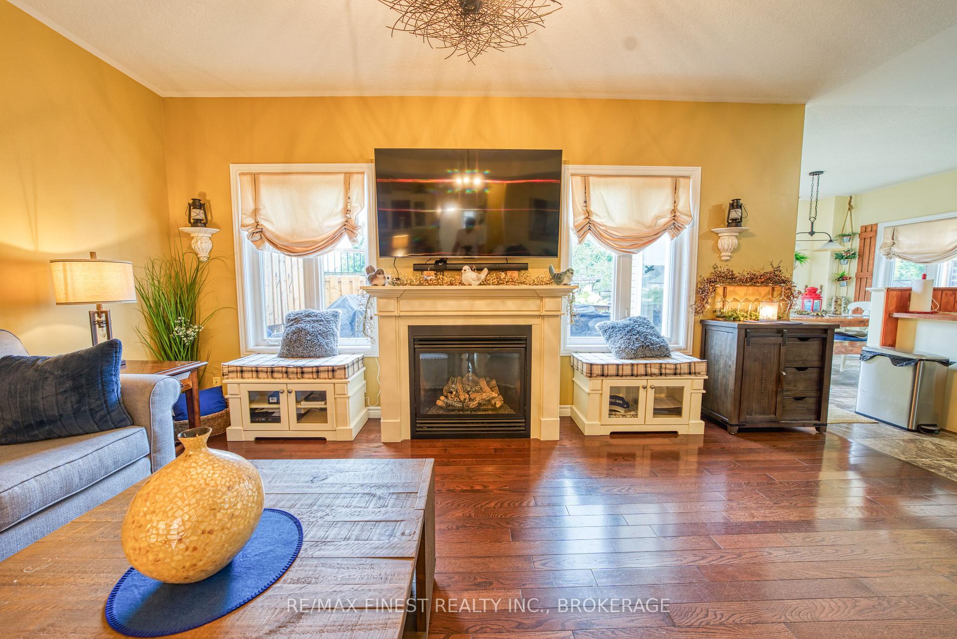 Photo 17 of 108 Mcdonough Crescent, Loyalist, Amherstview — HOMEH