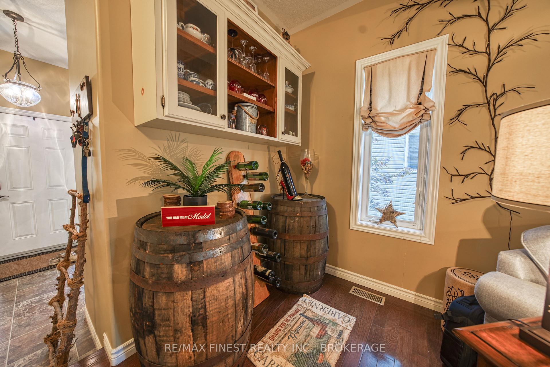 Photo 19 of 108 Mcdonough Crescent, Loyalist, Amherstview — HOMEH