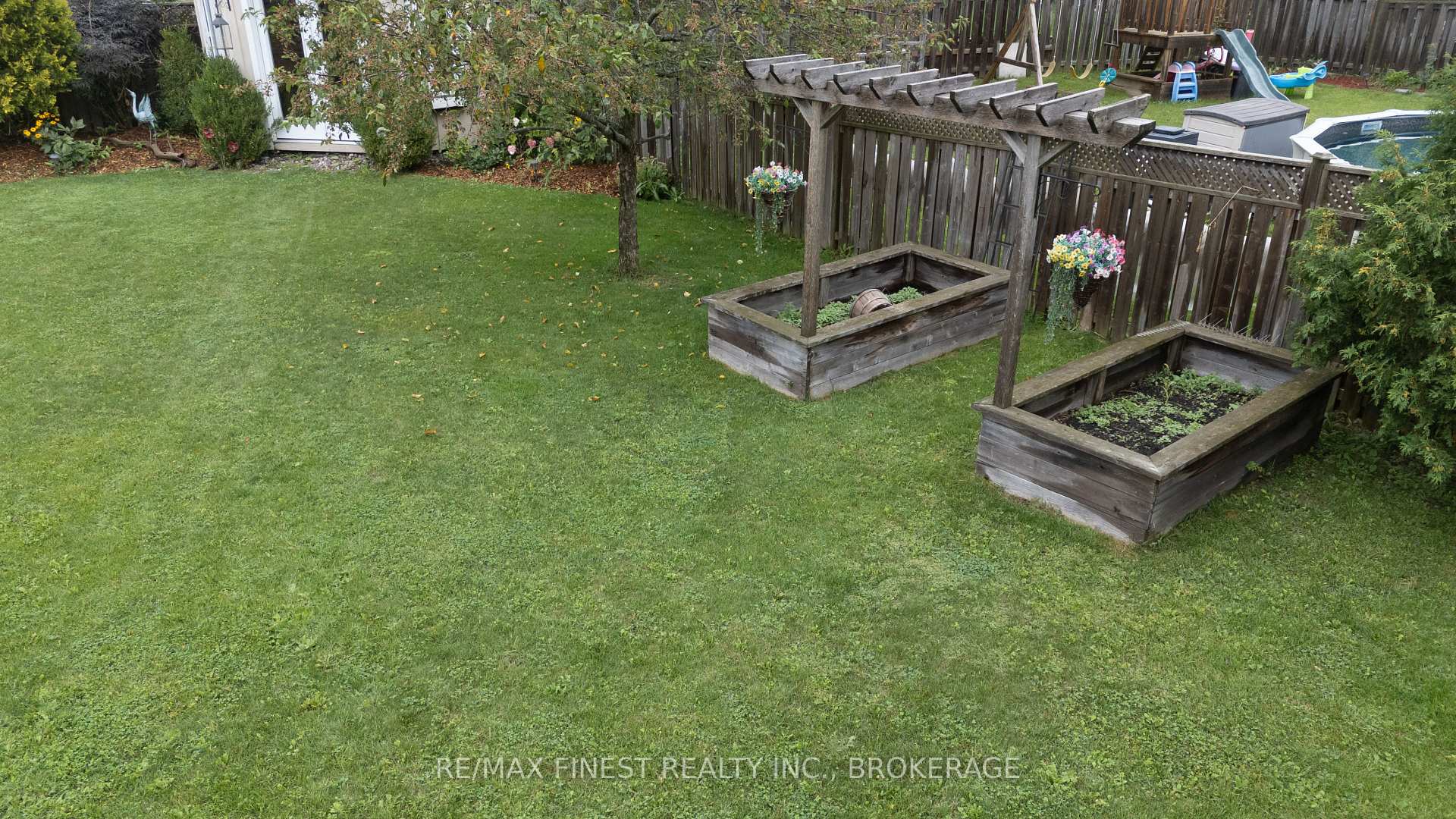 Photo 40 of 108 Mcdonough Crescent, Loyalist, Amherstview — HOMEH