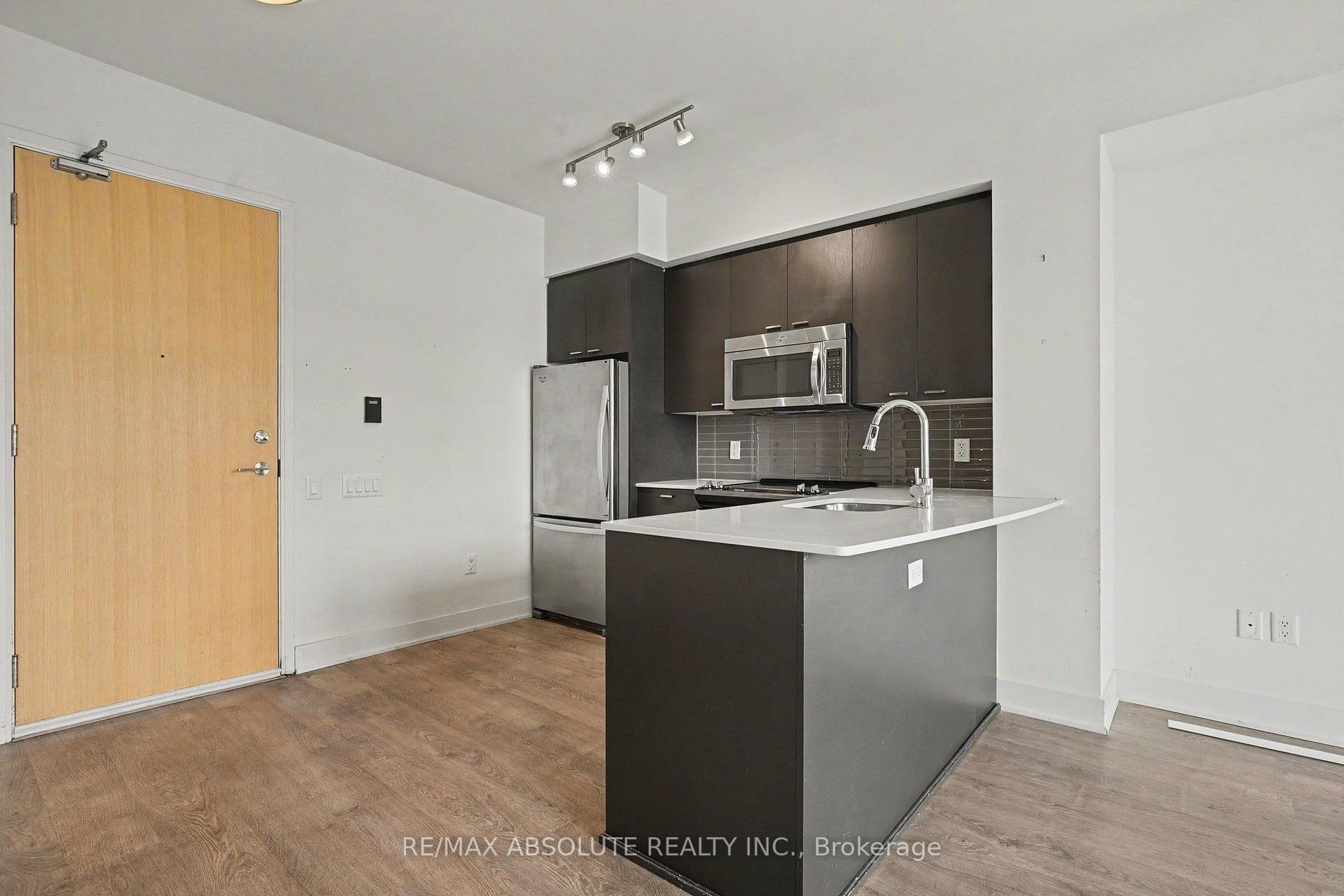 Photo 5 of Unit 2809, 30 Roehampton Avenue, Toronto, Mount Pleasant West — HOMEH