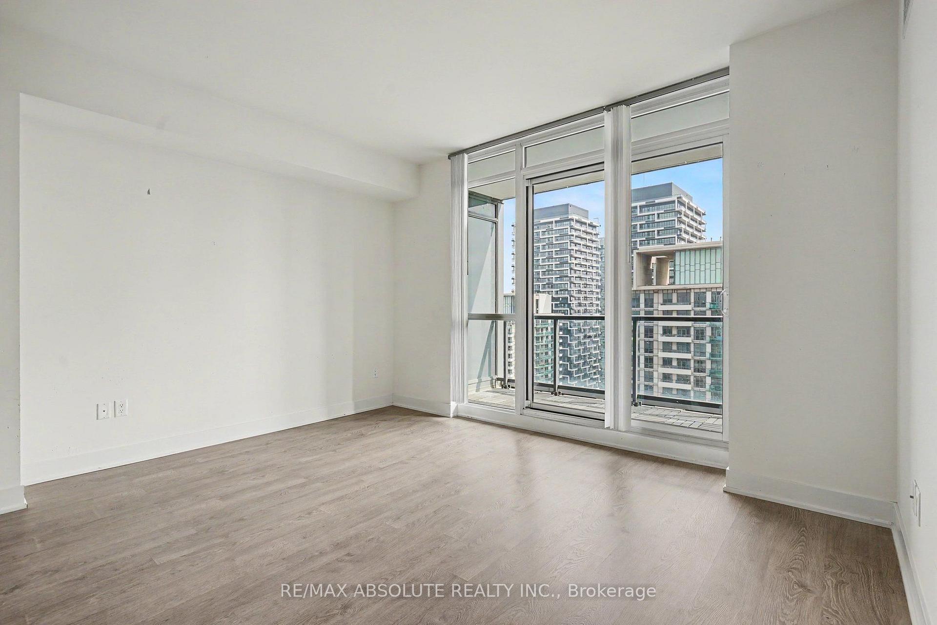 Photo 6 of Unit 2809, 30 Roehampton Avenue, Toronto, Mount Pleasant West — HOMEH