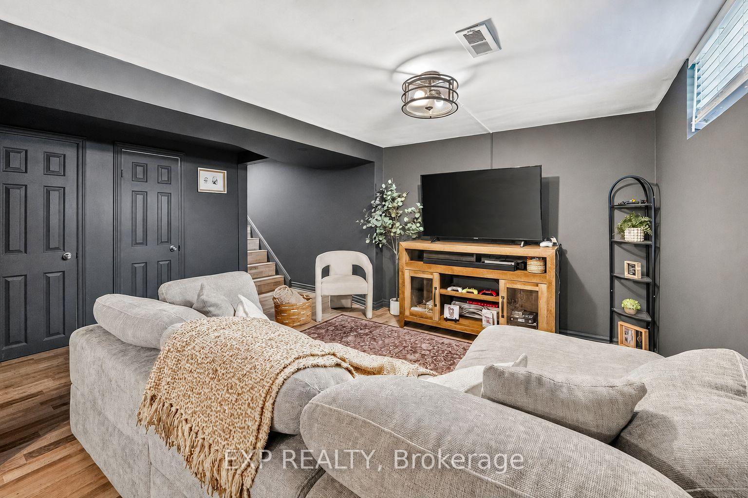 Photo 18 of 111 Concession Road, Fort Erie, Central — HOMEH