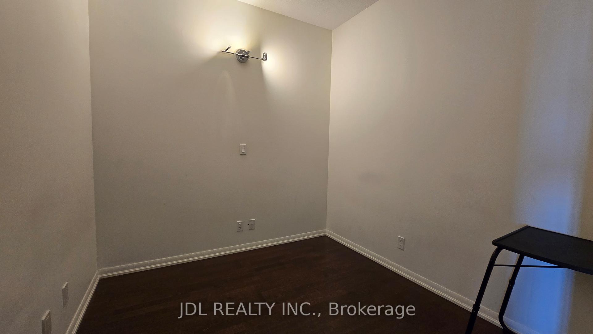 Photo 6 of Unit 4702, 832 Bay Street, Toronto, Bay Street Corridor — HOMEH