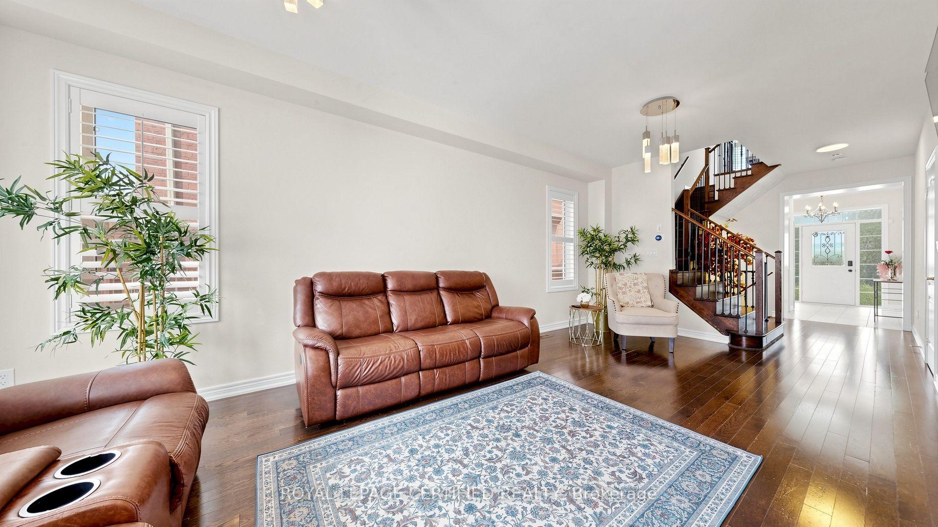 Photo 6 of 5576 Meadowcrest Avenue, Mississauga, Churchill Meadows — HOMEH