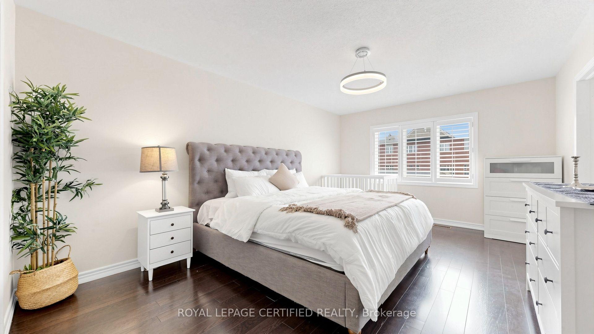 Photo 16 of 5576 Meadowcrest Avenue, Mississauga, Churchill Meadows — HOMEH