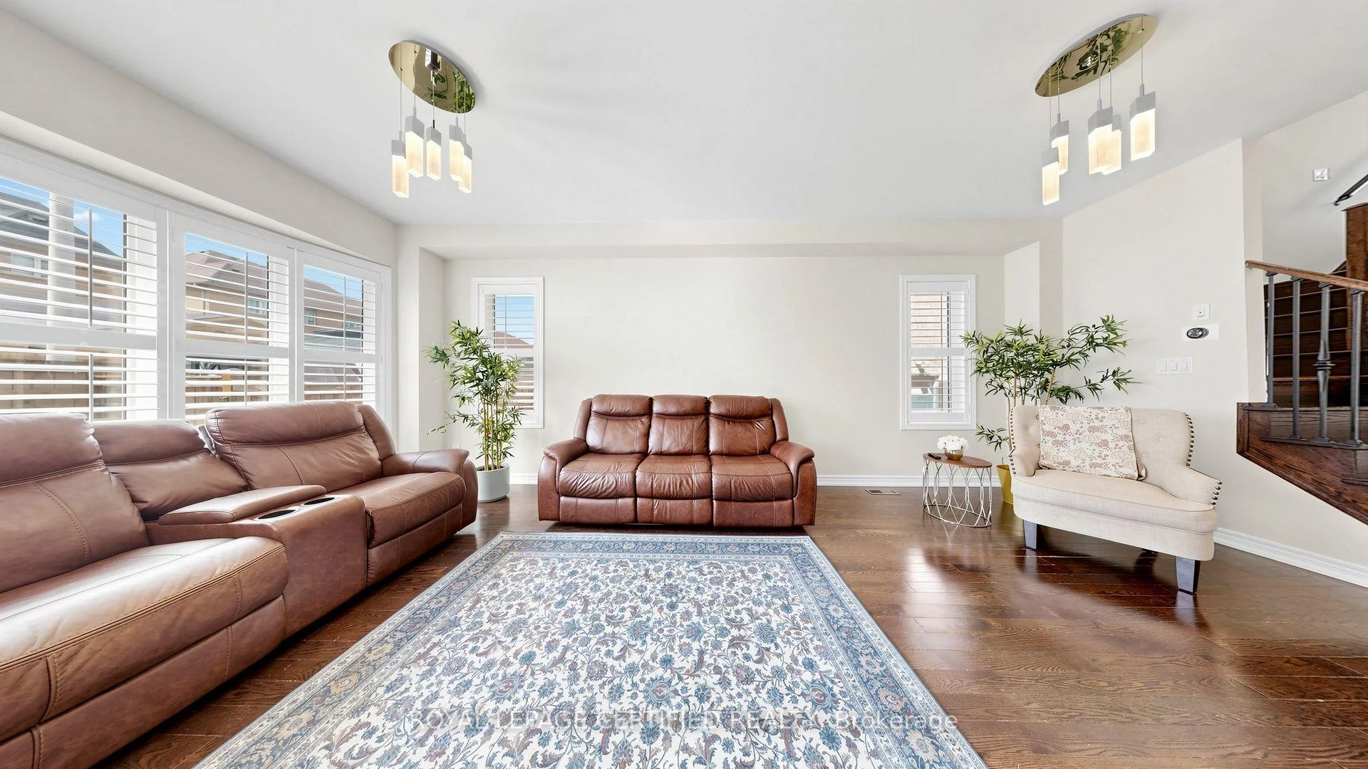 Photo 7 of 5576 Meadowcrest Avenue, Mississauga, Churchill Meadows — HOMEH