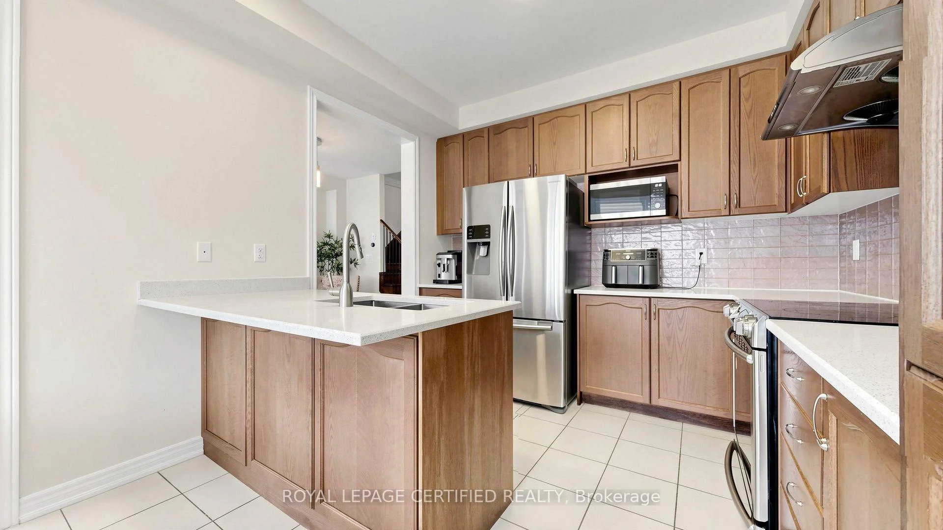 Photo 11 of 5576 Meadowcrest Avenue, Mississauga, Churchill Meadows — HOMEH